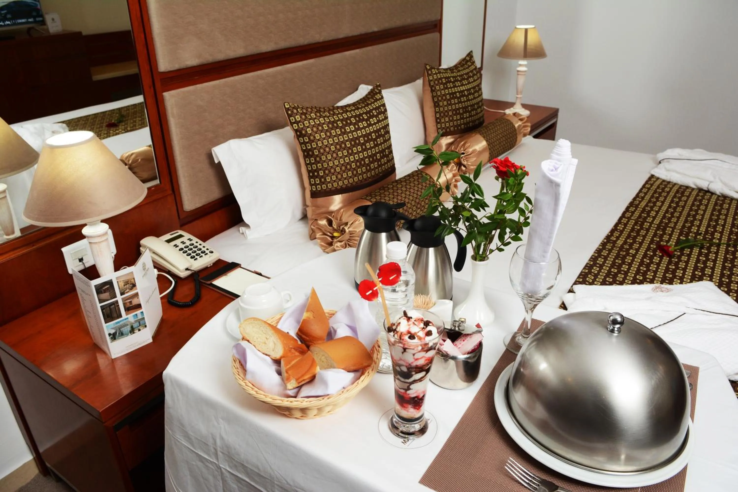 Photo of the whole room in Marigold Hotel