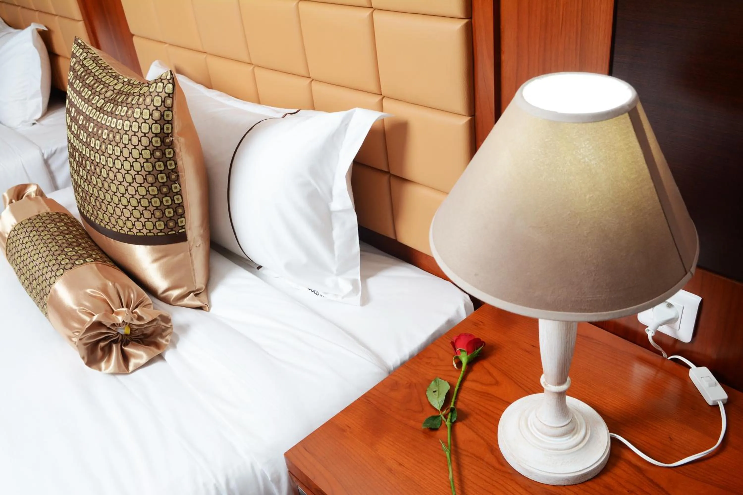 Bed in Marigold Hotel