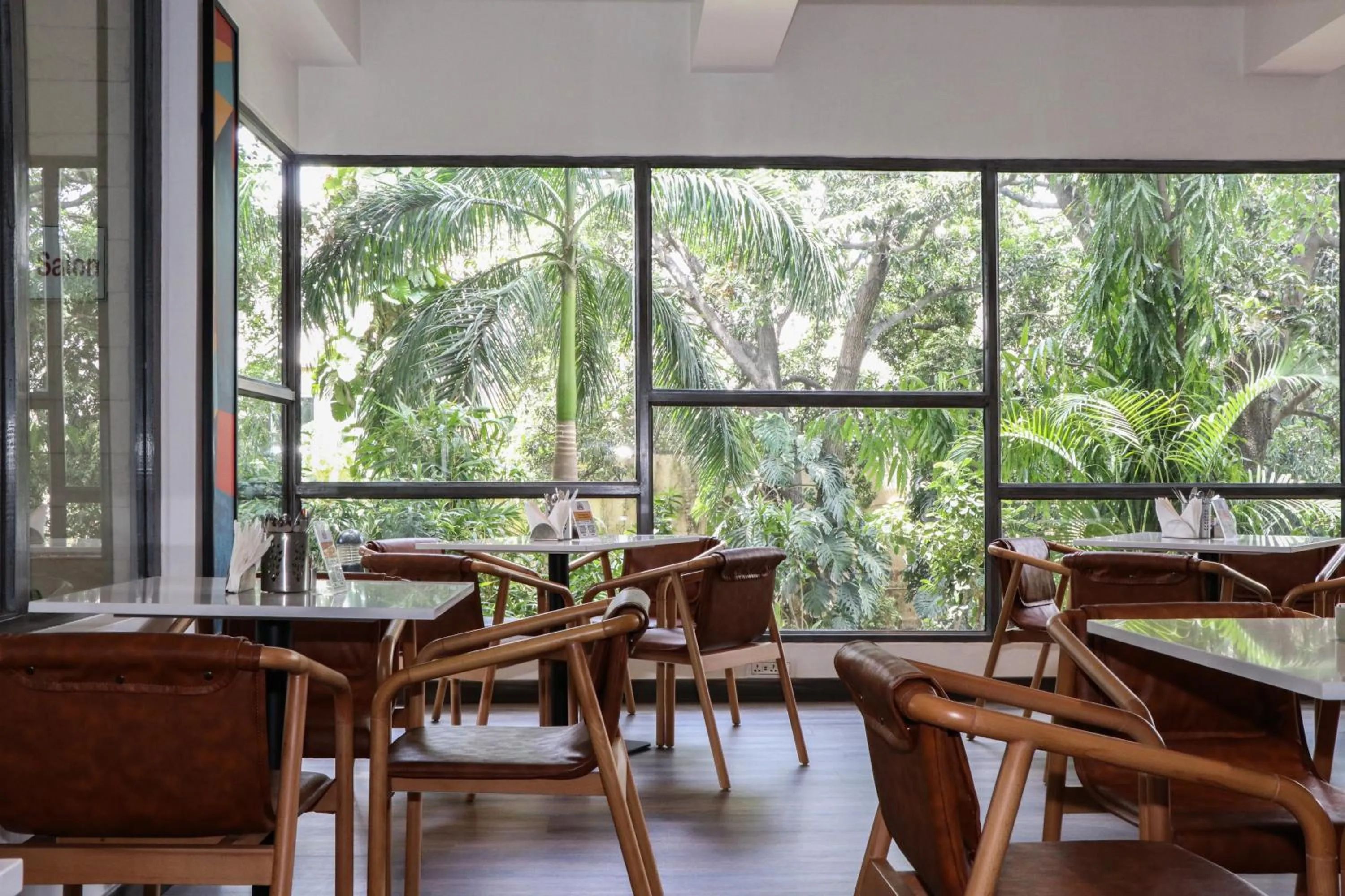 Restaurant/places to eat in Rajdarshan - A Lake View Hotel in Udaipur