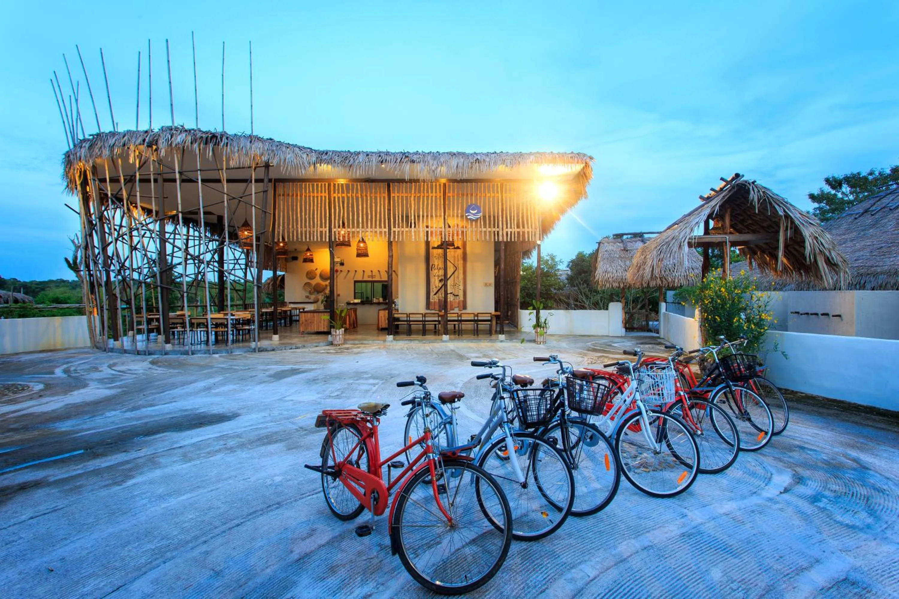 Restaurant/places to eat in Sripakpra Boutique Resort Phatthalung