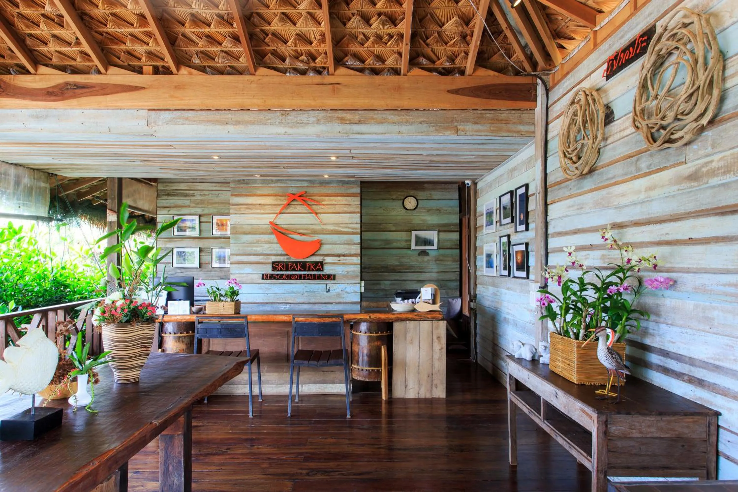 Lobby or reception in Sripakpra Boutique Resort Phatthalung