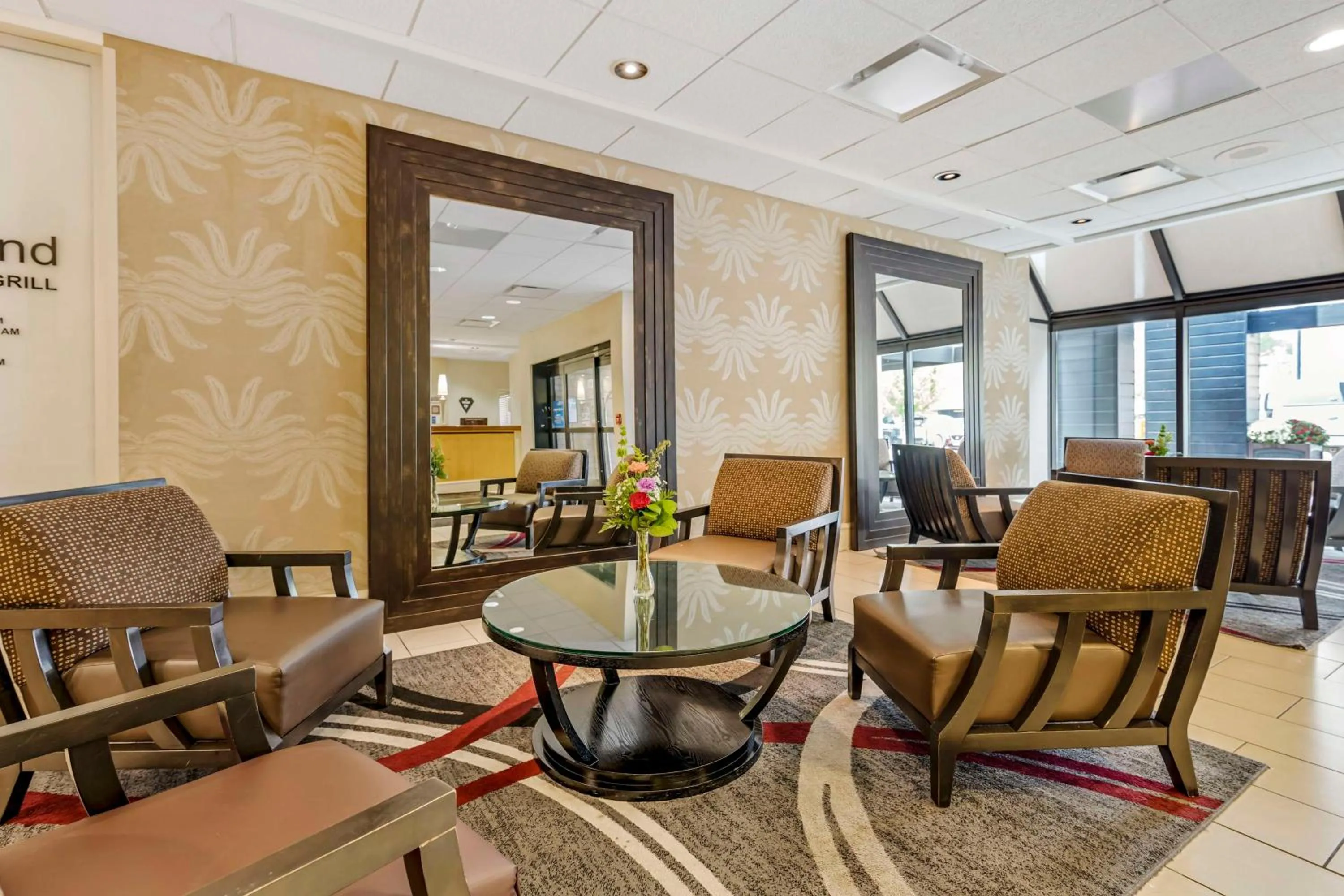 Lobby or reception in Best Western Plus InnTowner Madison