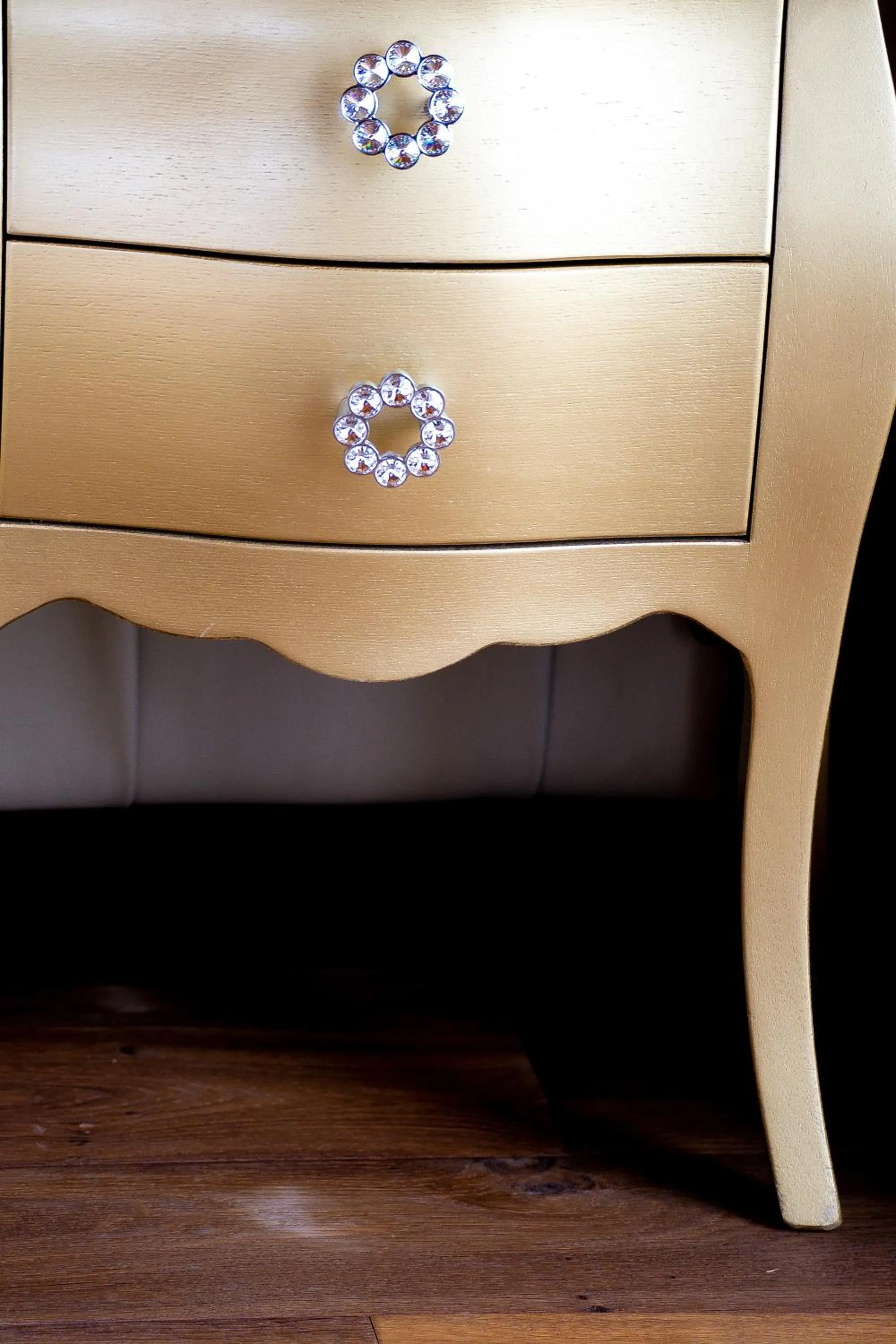 Decorative detail in Wine Residence Cattunar