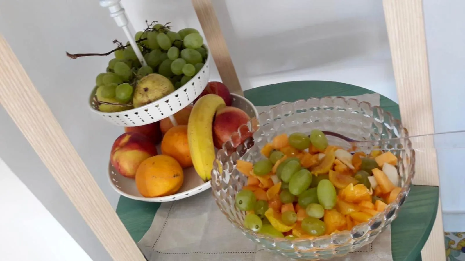 Food and drinks in Luiselle Charming Accommodation Sorrento City Center