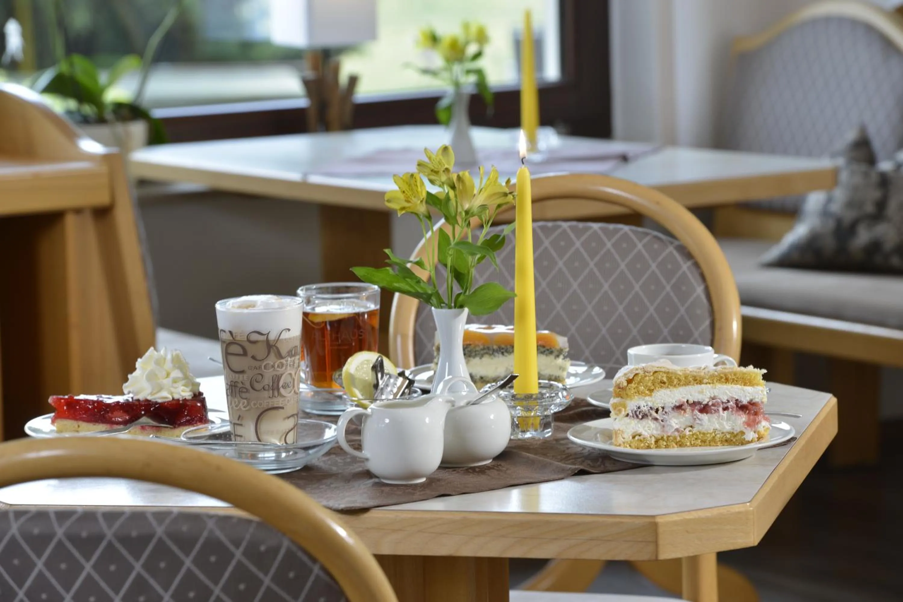 Restaurant/places to eat in Hotel Land-gut-Hotel Wahlde