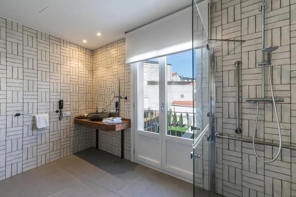 Shower in Hotel Pousada Real