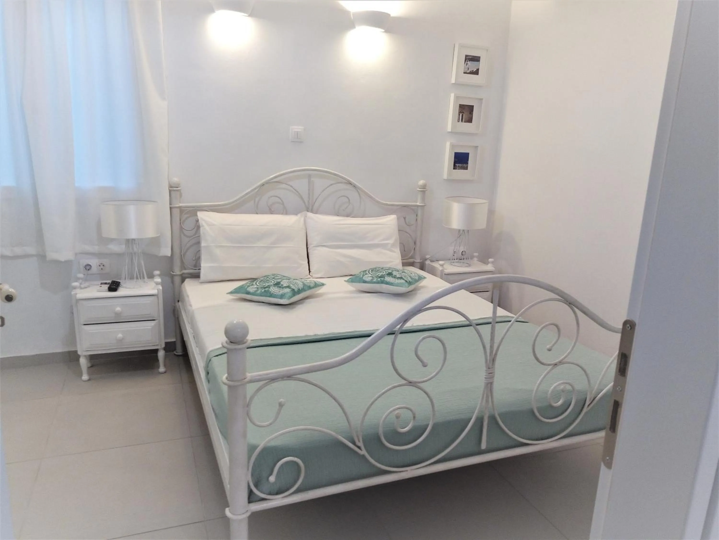 Bed in Drouga's Studios & Suites Astypalaia Greece