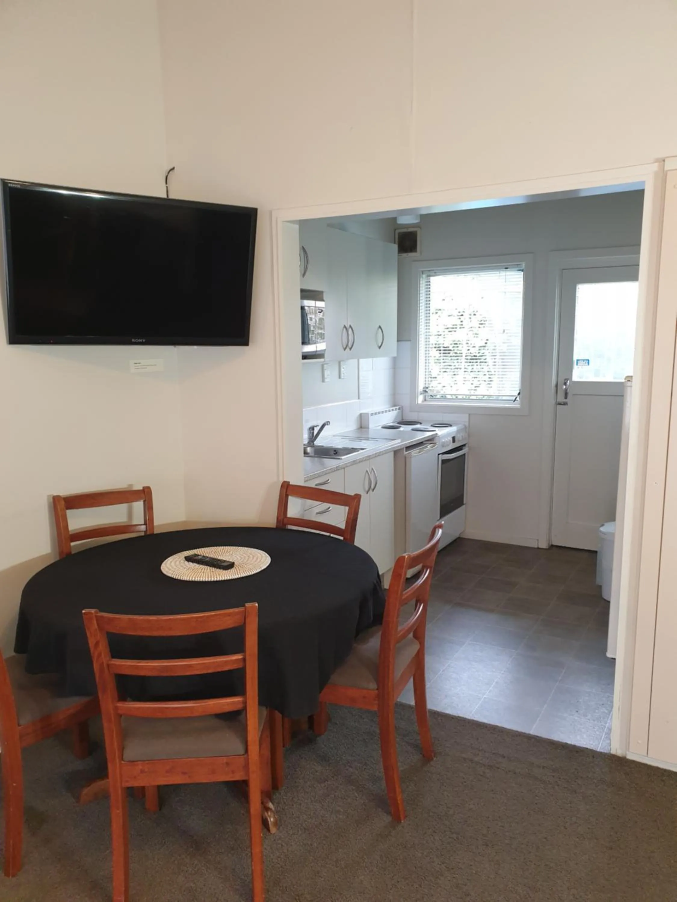 Dining area in Northcote Motor Lodge