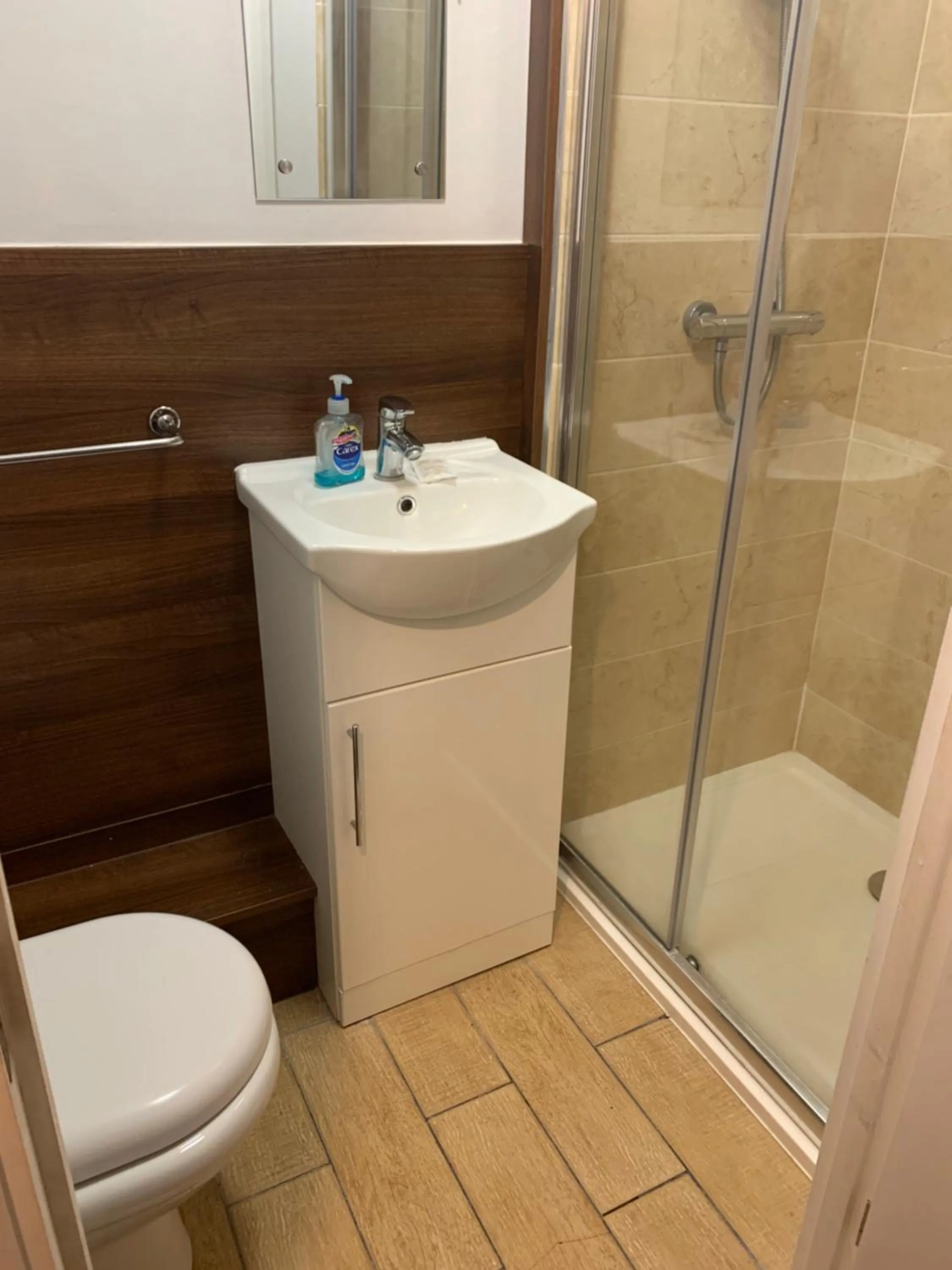 Toilet in Swandown Hotel