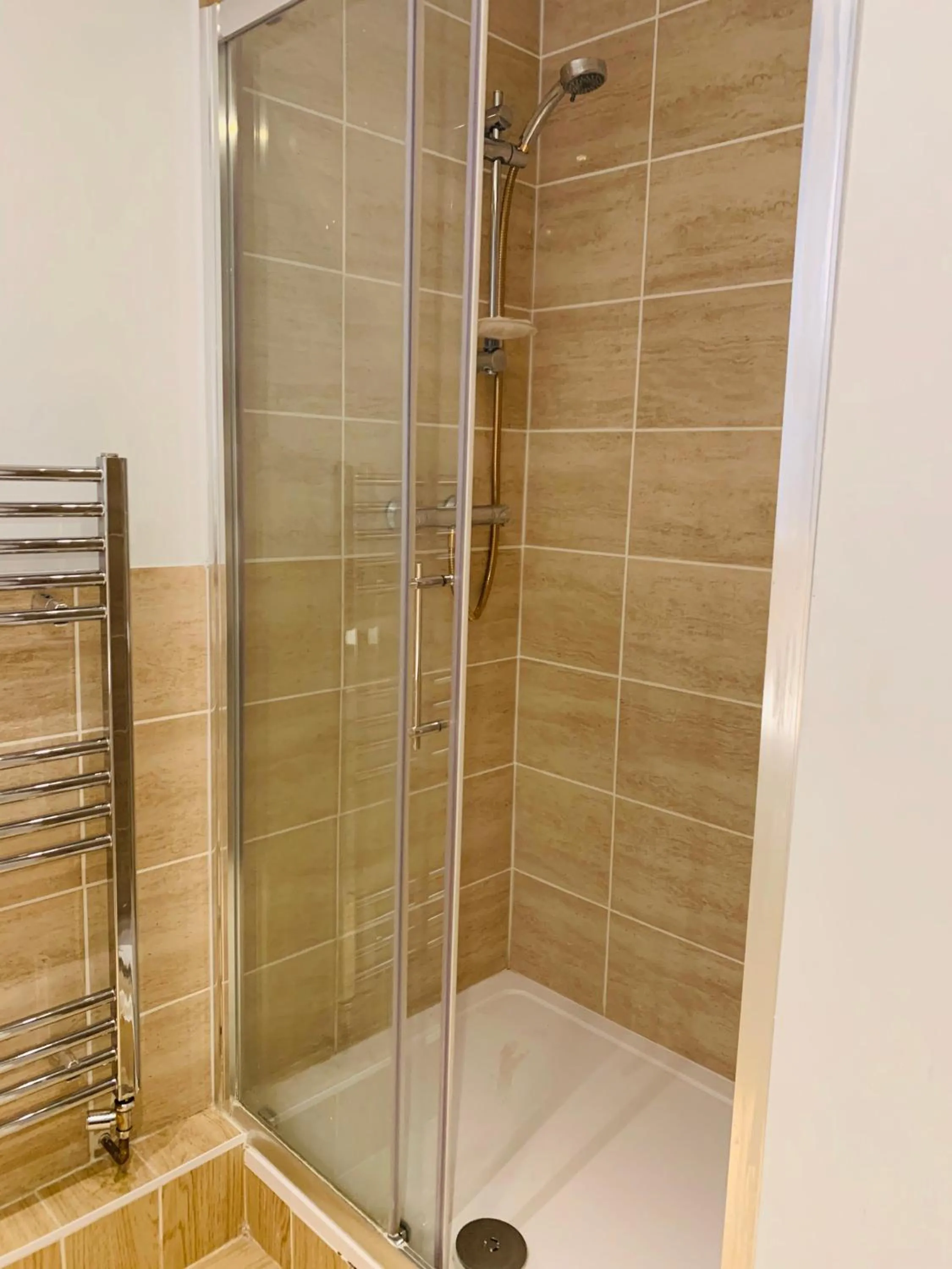 Shower in Swandown Hotel