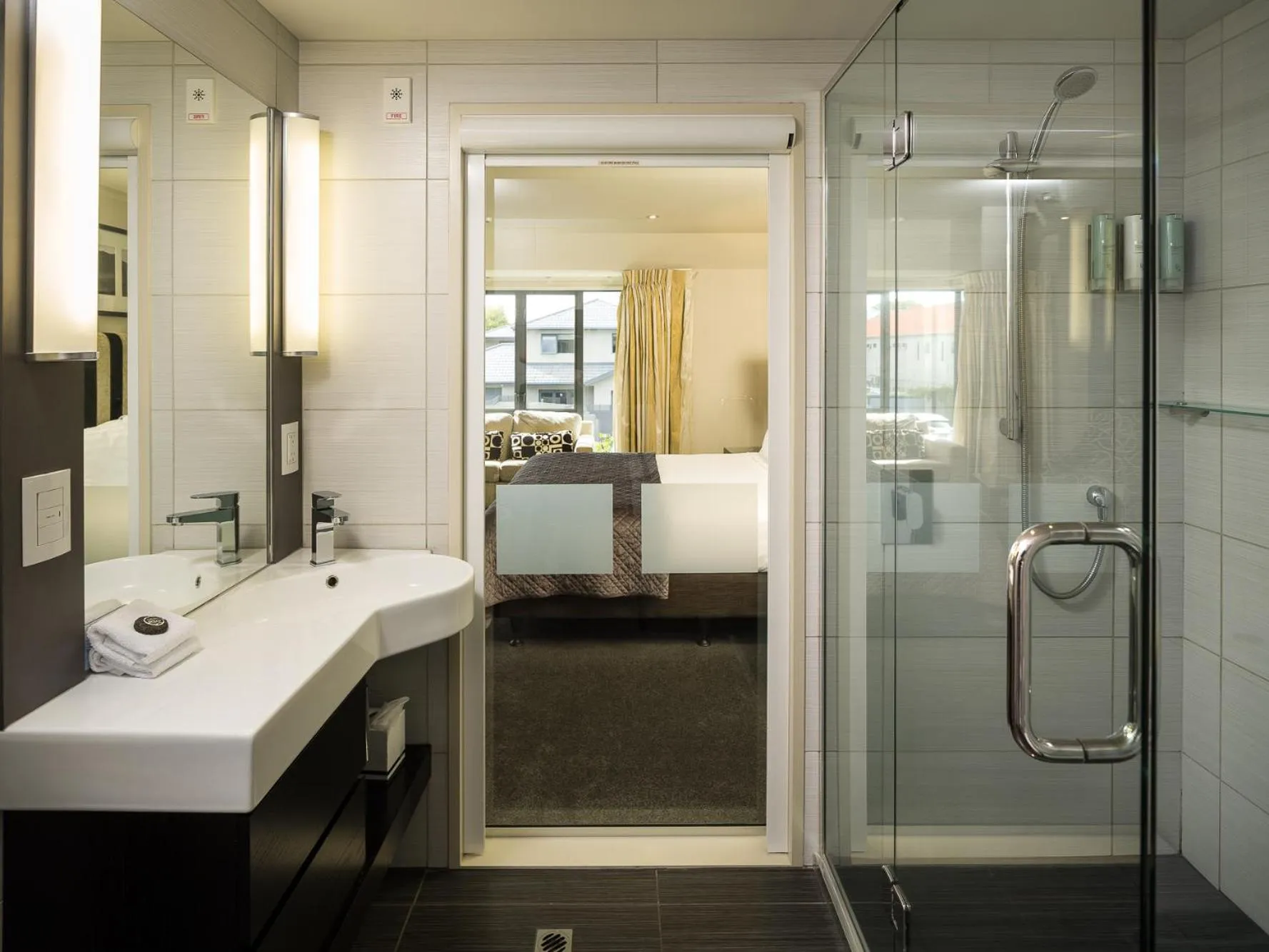 Shower in Carnmore Chateau Marlborough