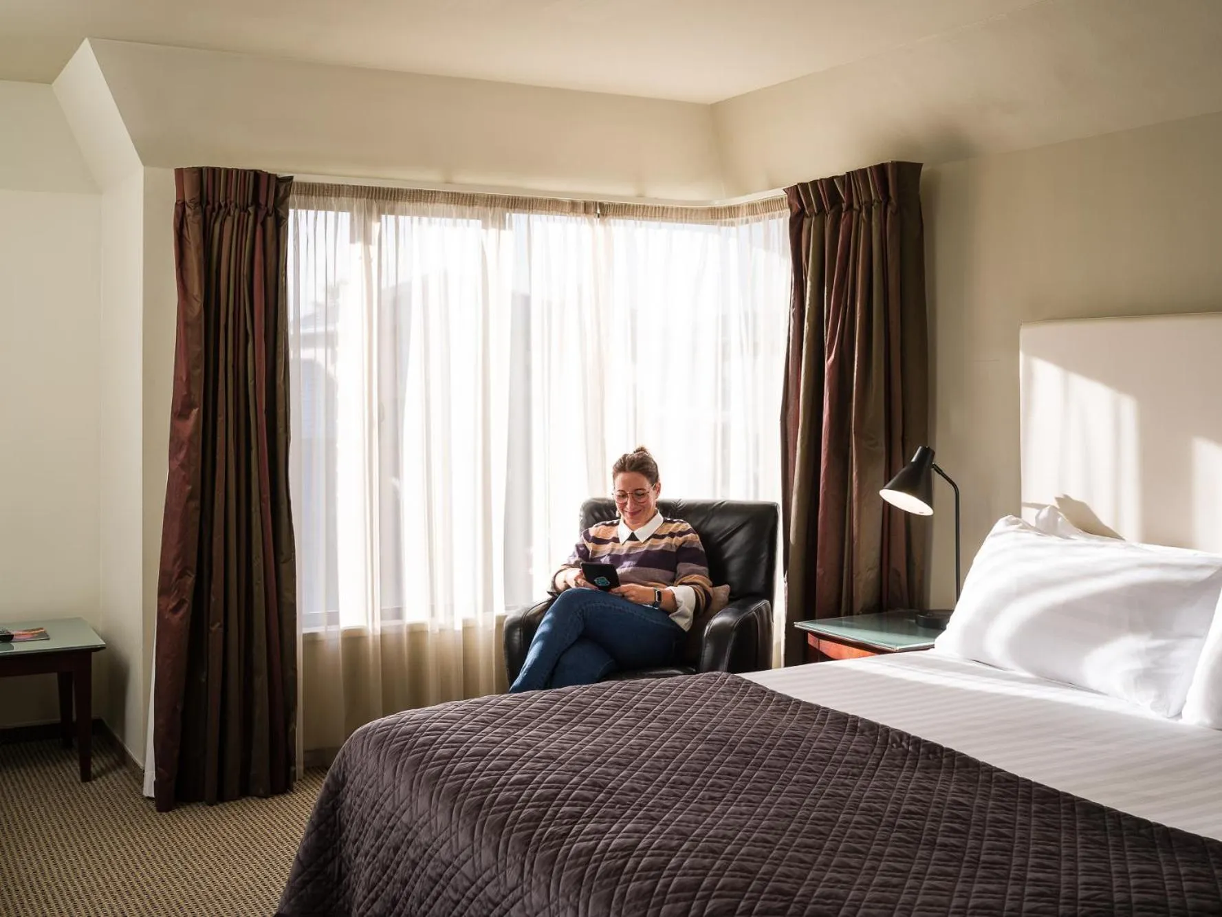 Bedroom, Bed in Carnmore Chateau Marlborough