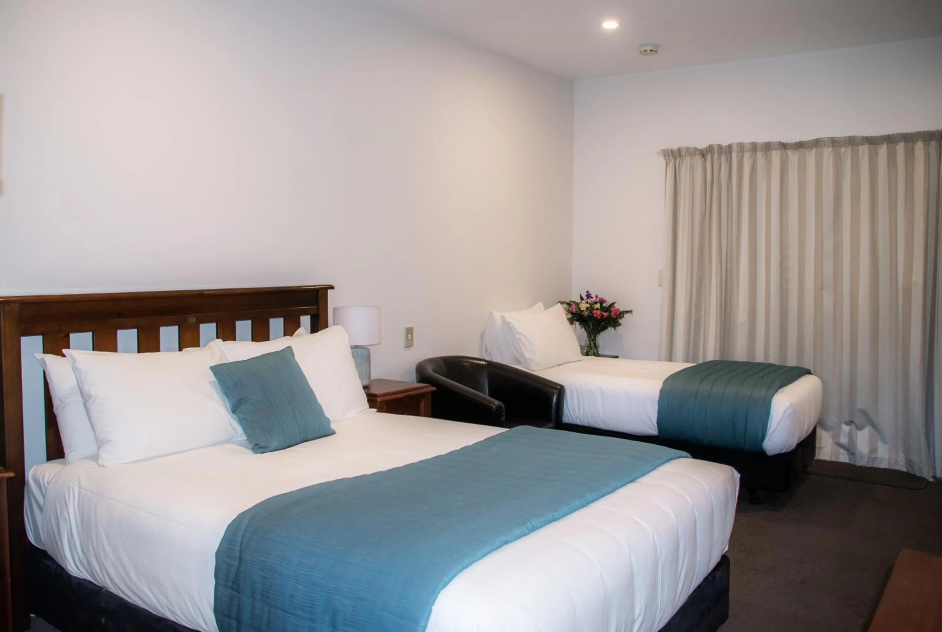 Bed in Carrick Lodge Motel