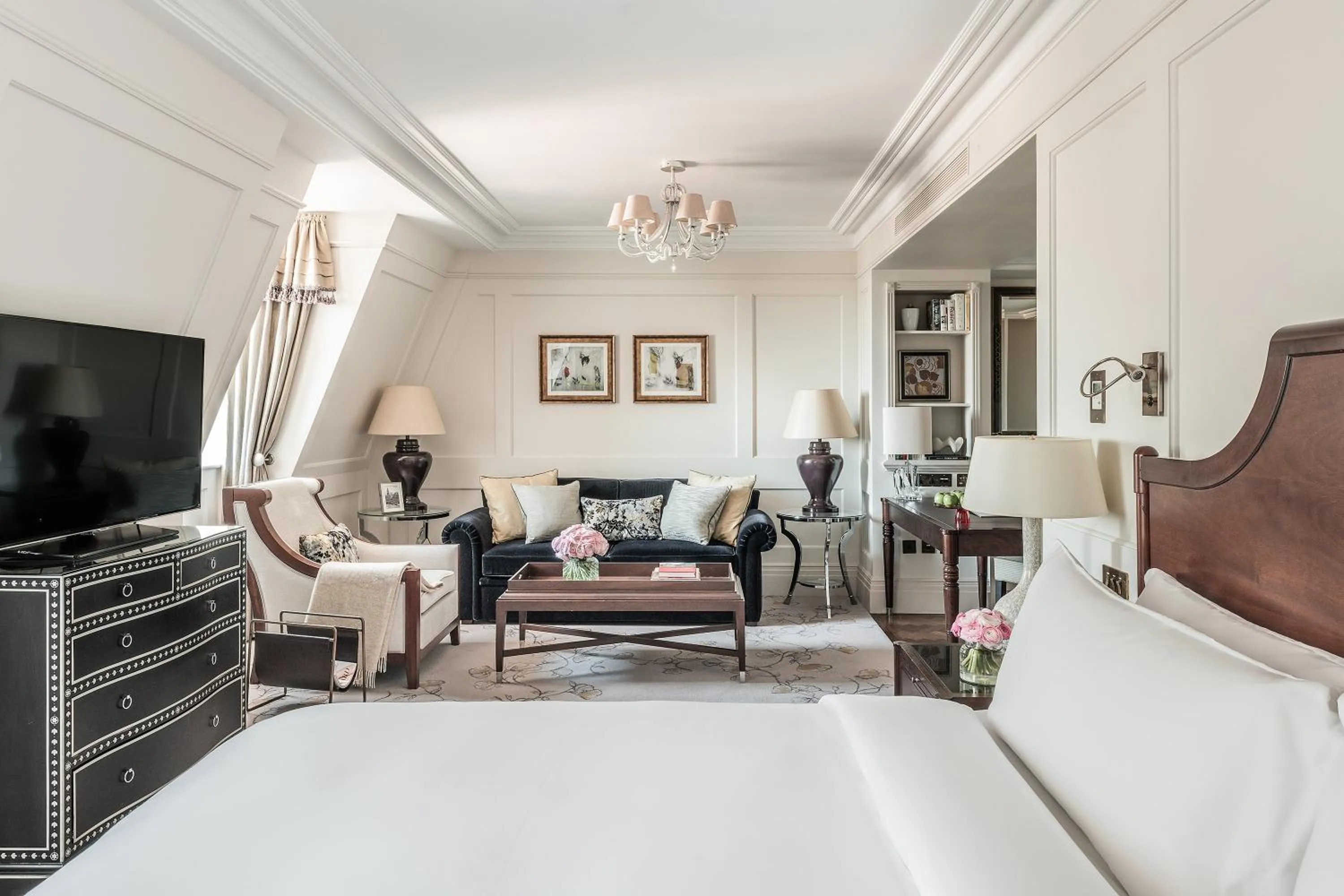 Bedroom in The Langham London