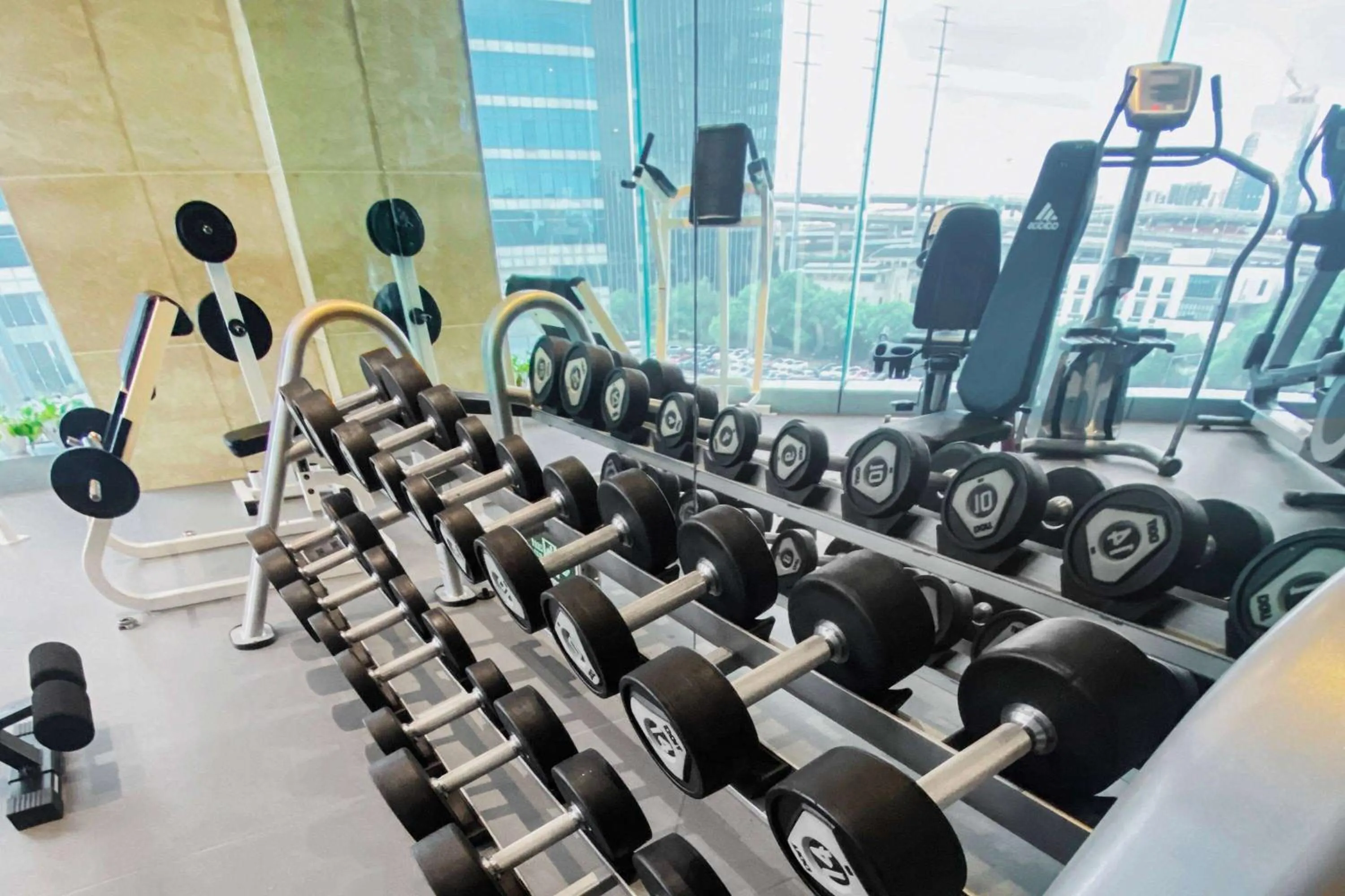 Fitness centre/facilities in Ramada Plaza Pudong Shanghai