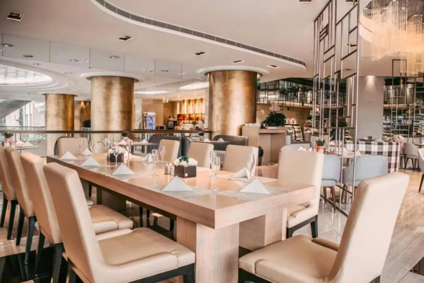 Restaurant/places to eat in Ramada Plaza Pudong Shanghai