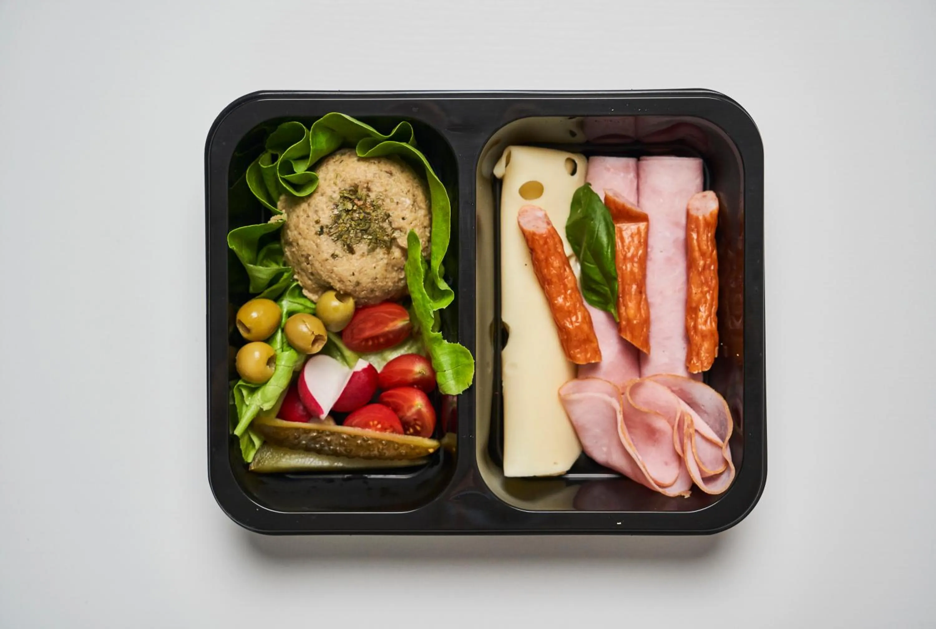 Breakfast in AGA Tenis Apartments by Radwańska