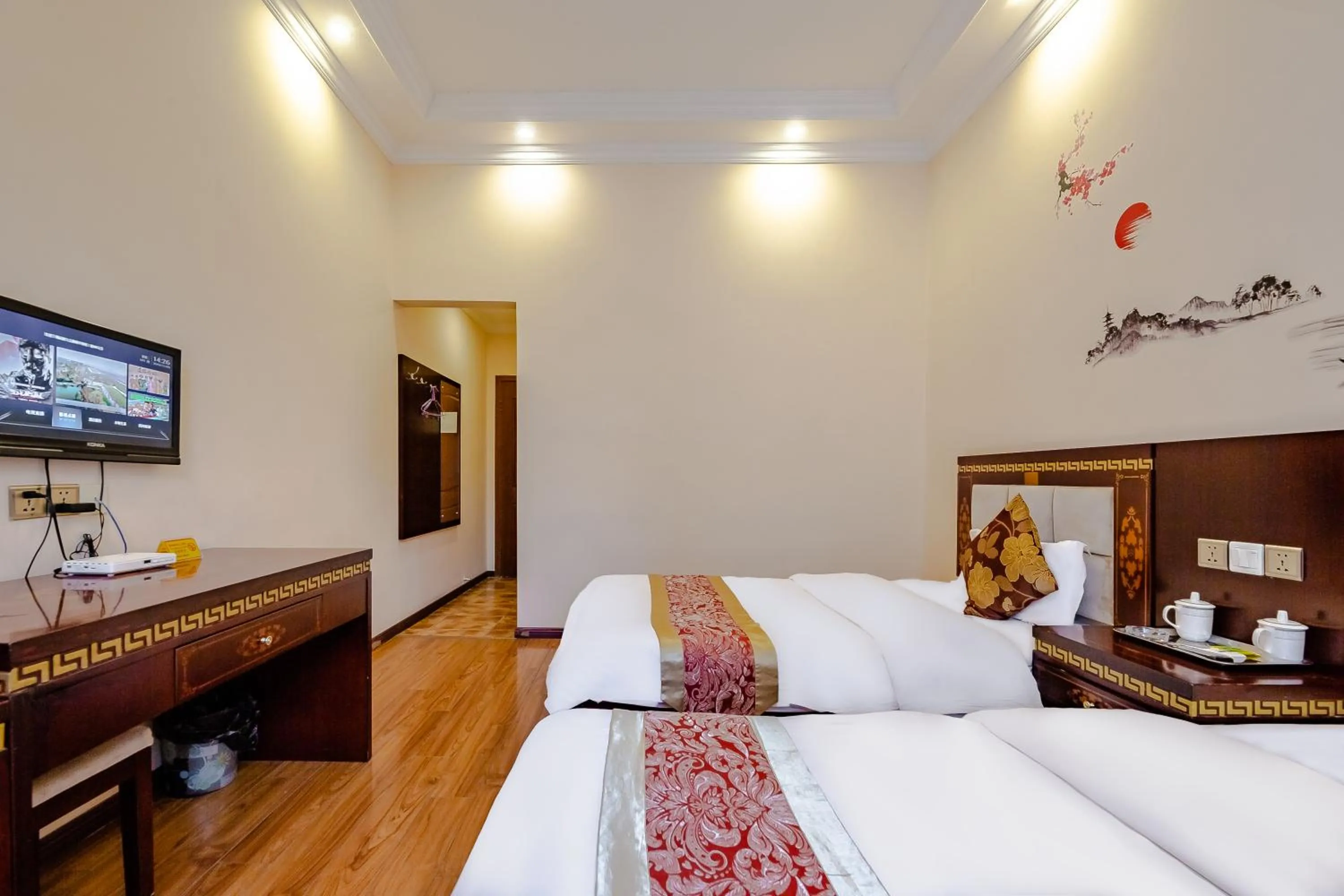 Photo of the whole room, Bed in Holly's Hostel