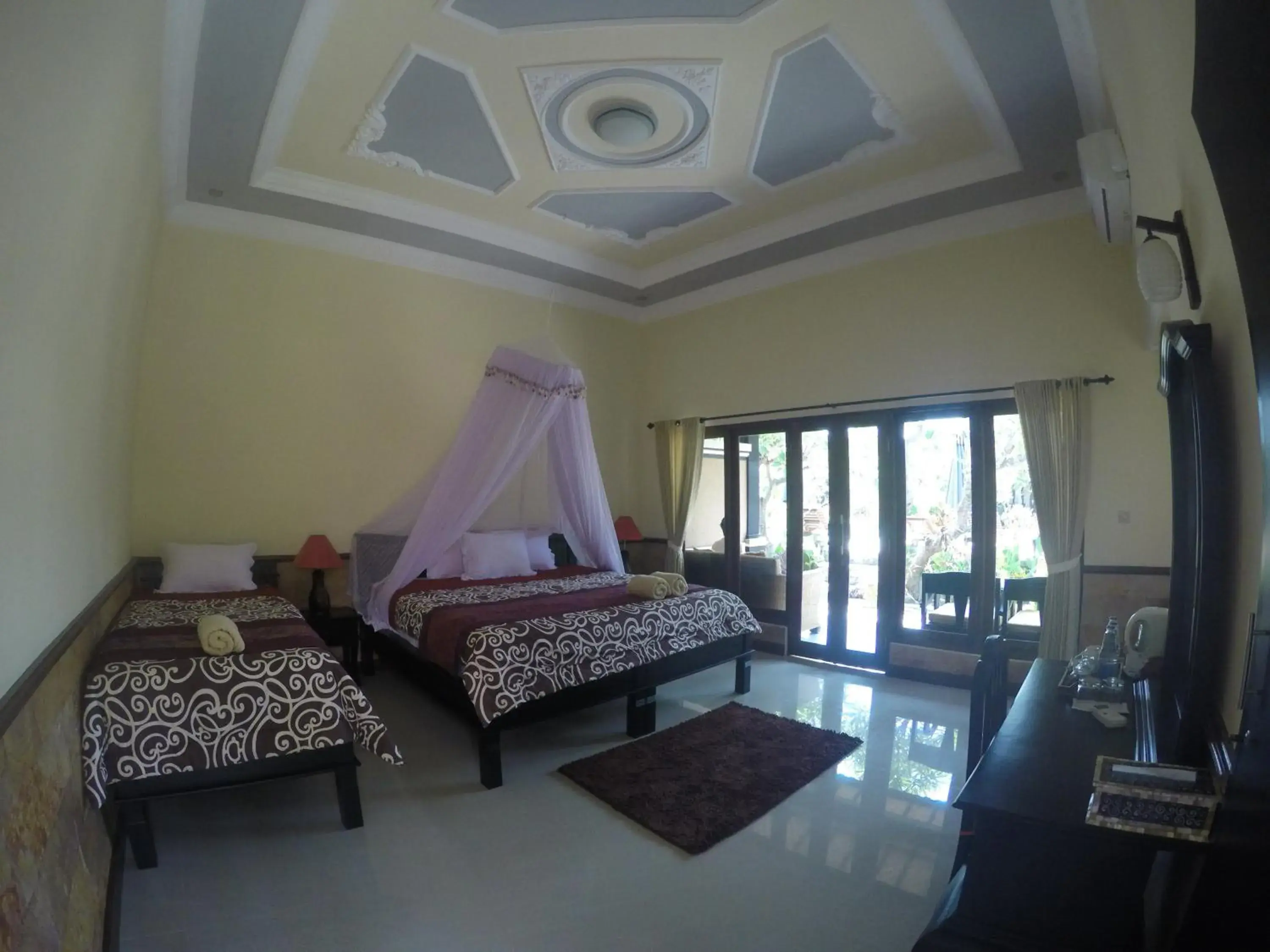 Deluxe Family Suite in Mans Cottages & Spa Deluxe Family Suite in Mans Cottages & Spa