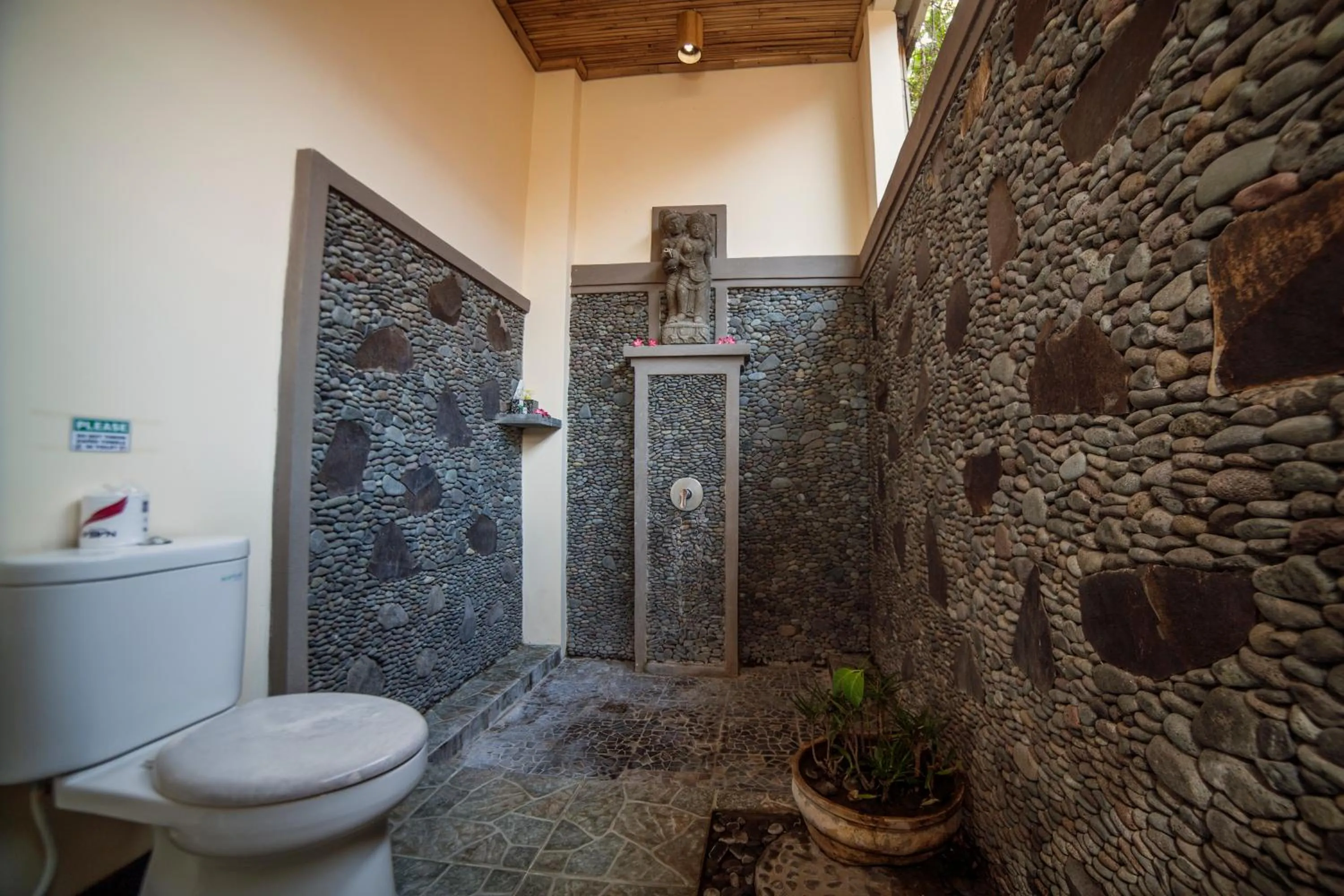 Bathroom in Mans Cottages & Spa