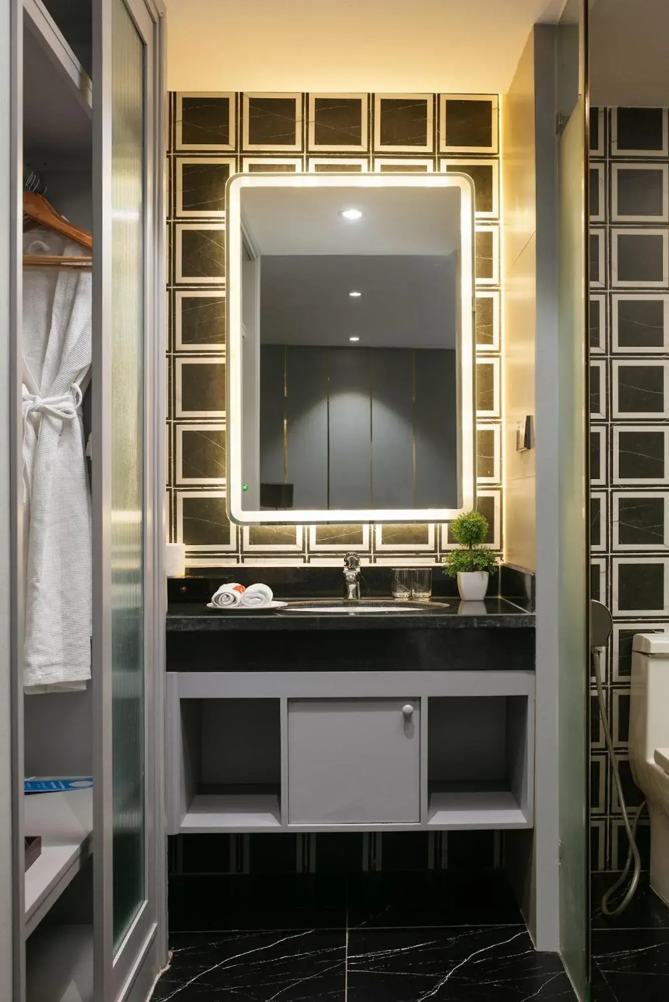 Superior Triple Room in Ping Hotel Superior Triple Room in Ping Hotel