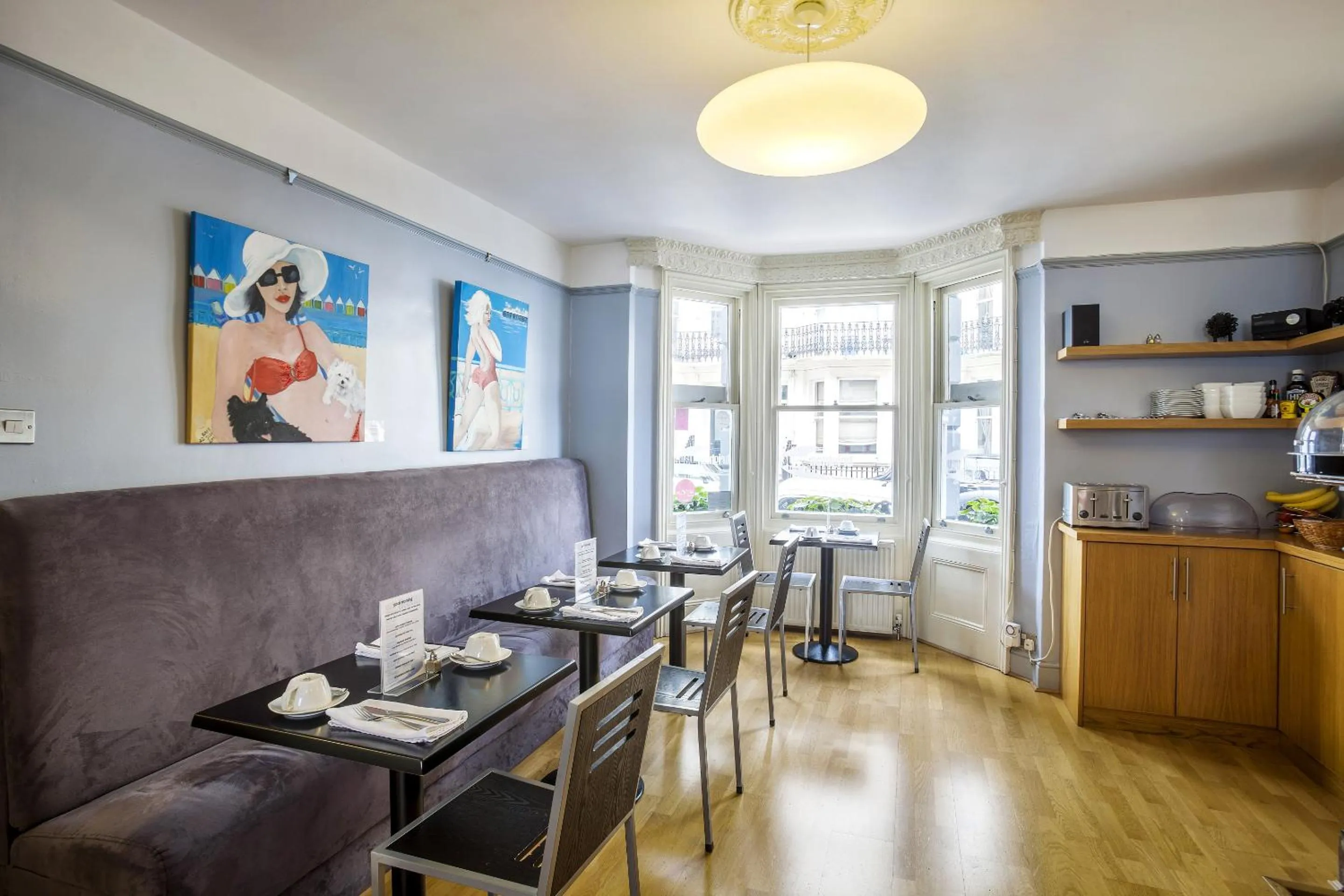 Dining area in Brightonwave