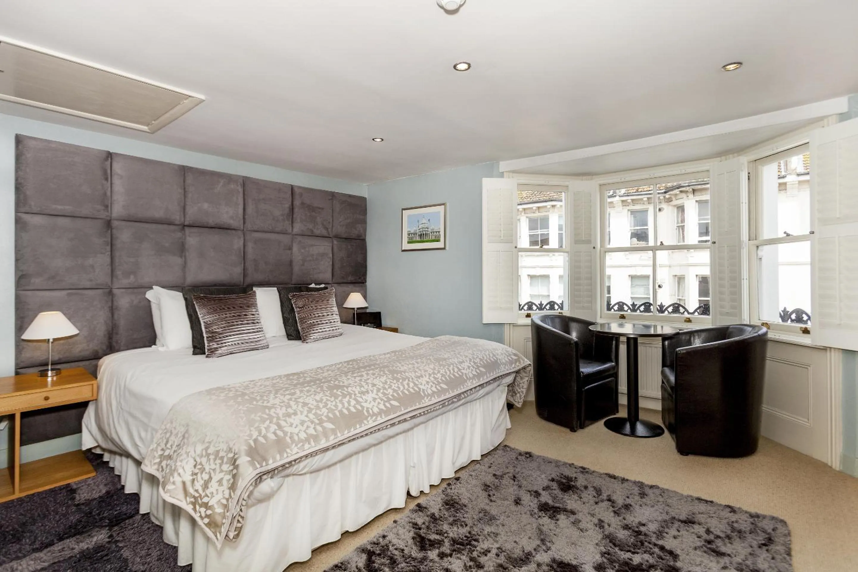 Bedroom, Bed in Brightonwave