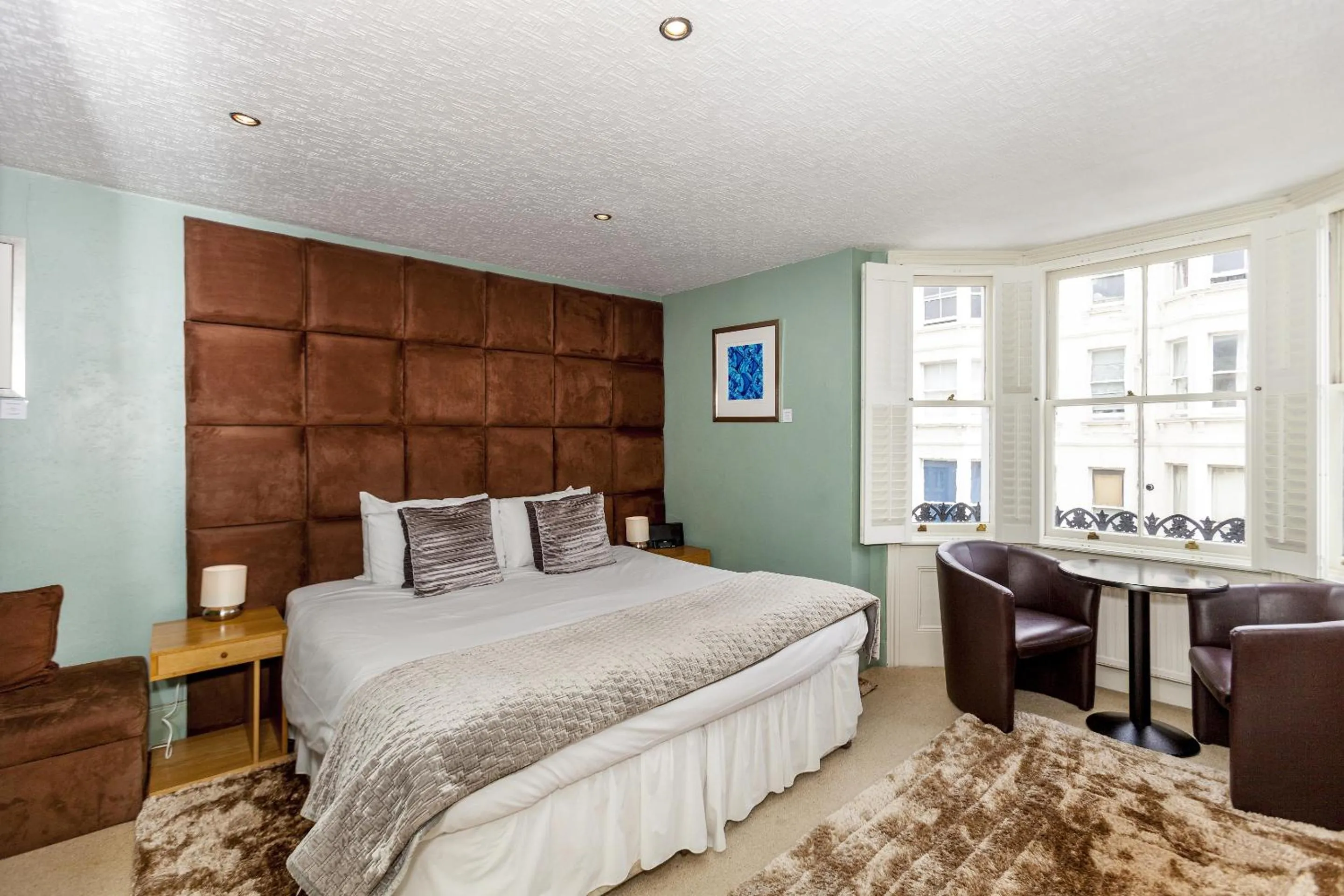 Bedroom, Bed in Brightonwave