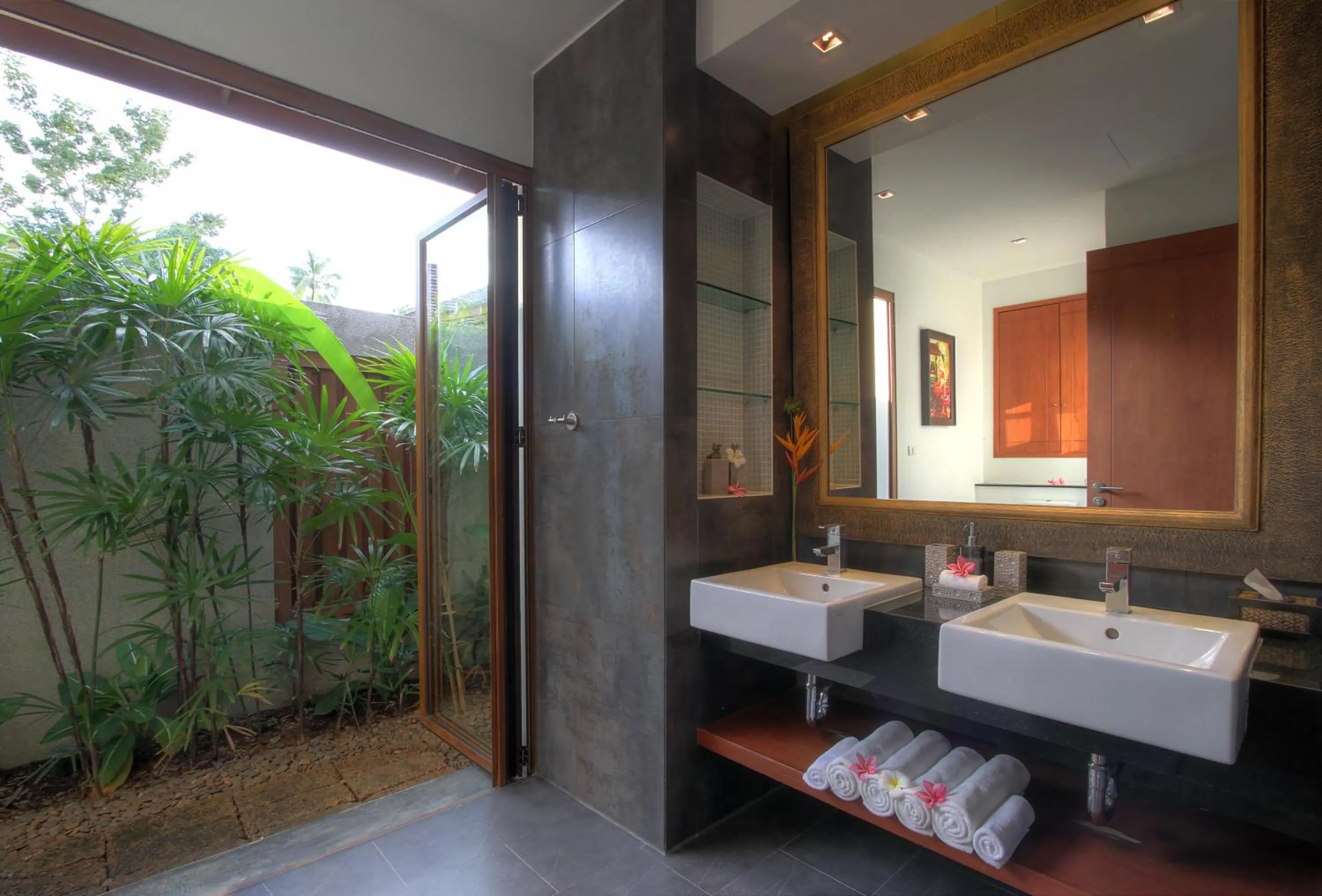 Bathroom in Laguna Villas Boutique Hotel