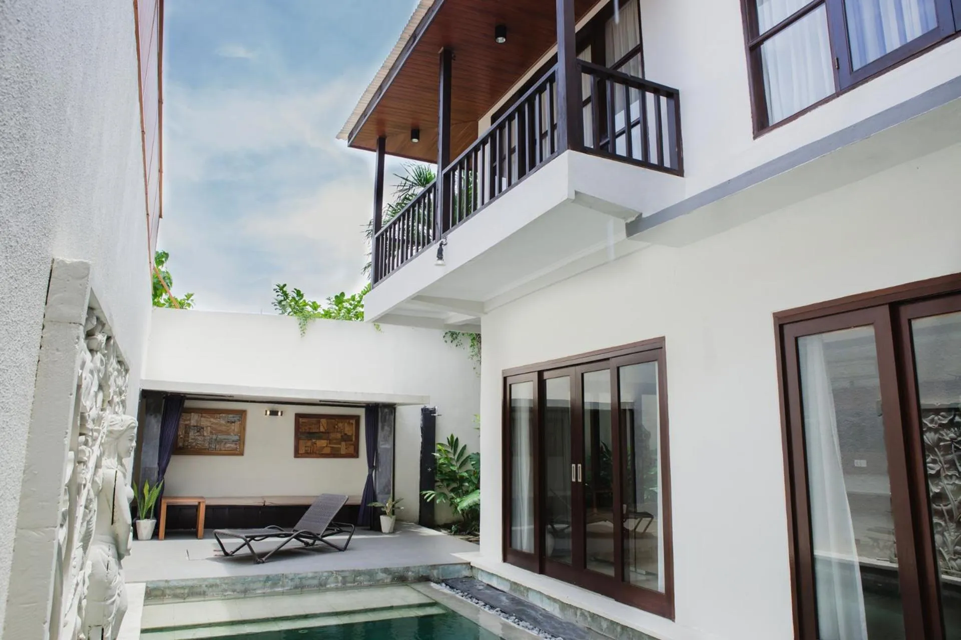 Swimming pool in White Lotus Villas Seminyak
