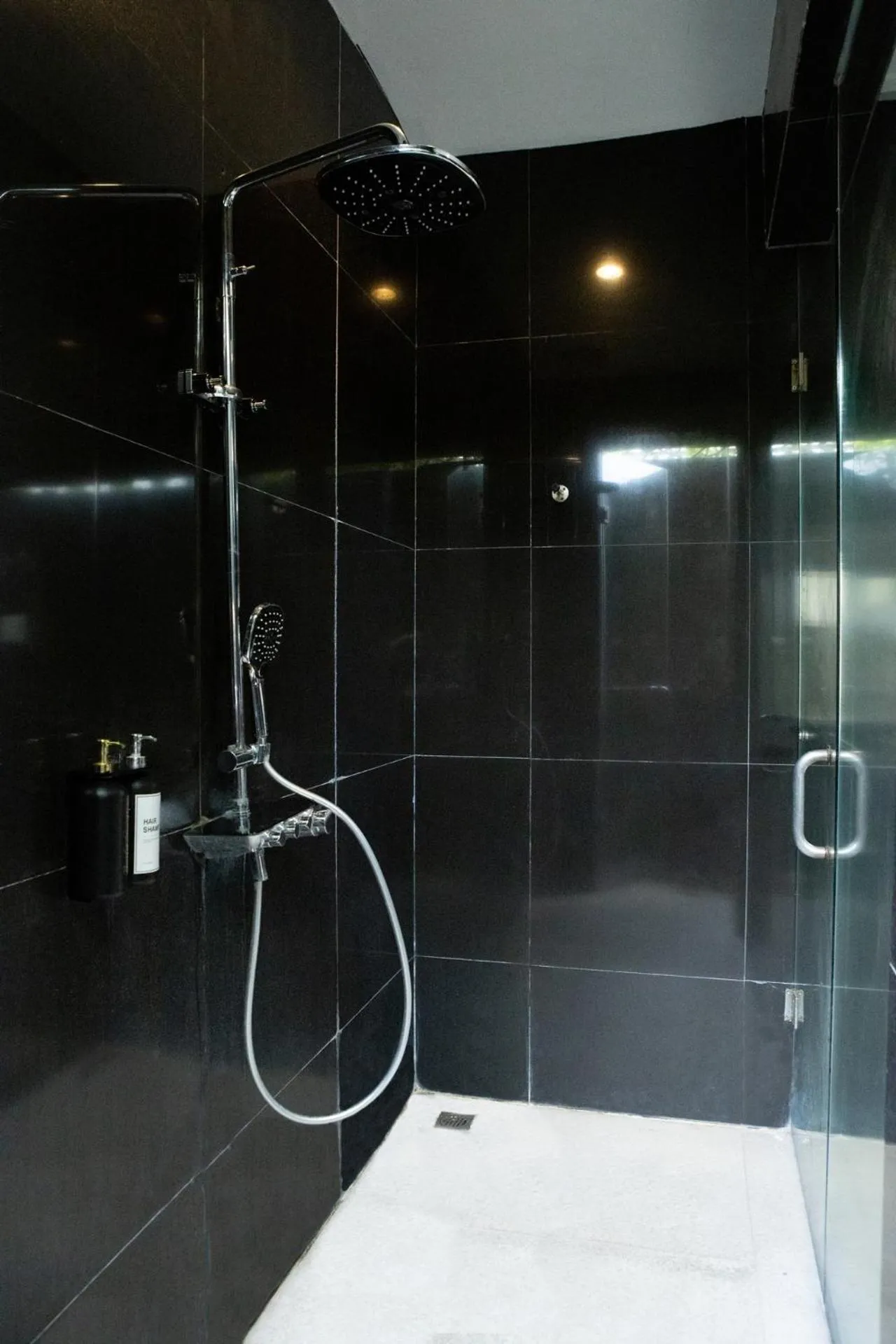 Bathroom in White Lotus Villas Seminyak