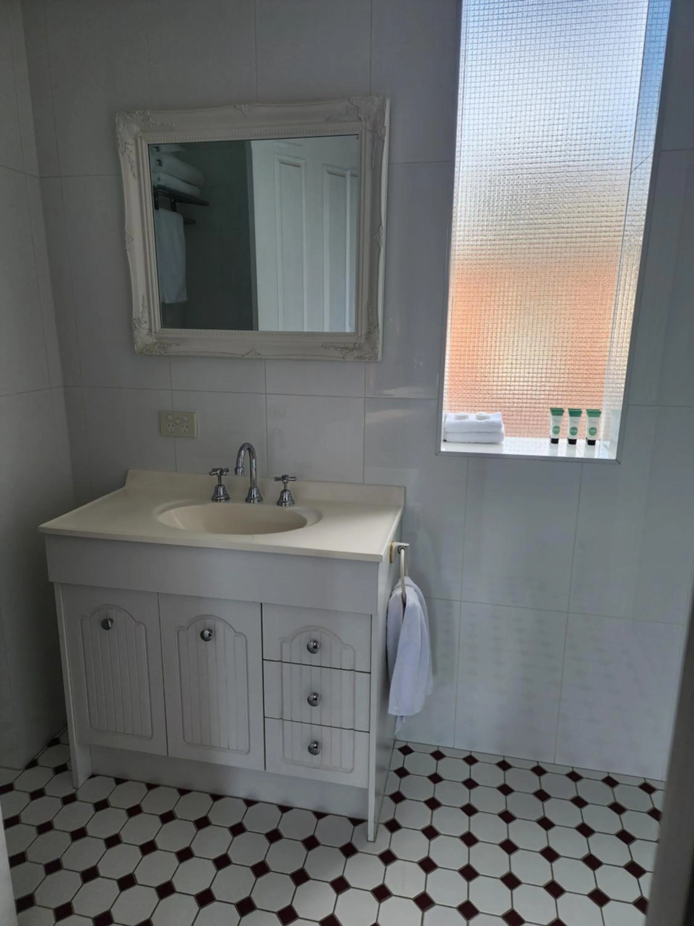 Bathroom in The Macquarie Hobart