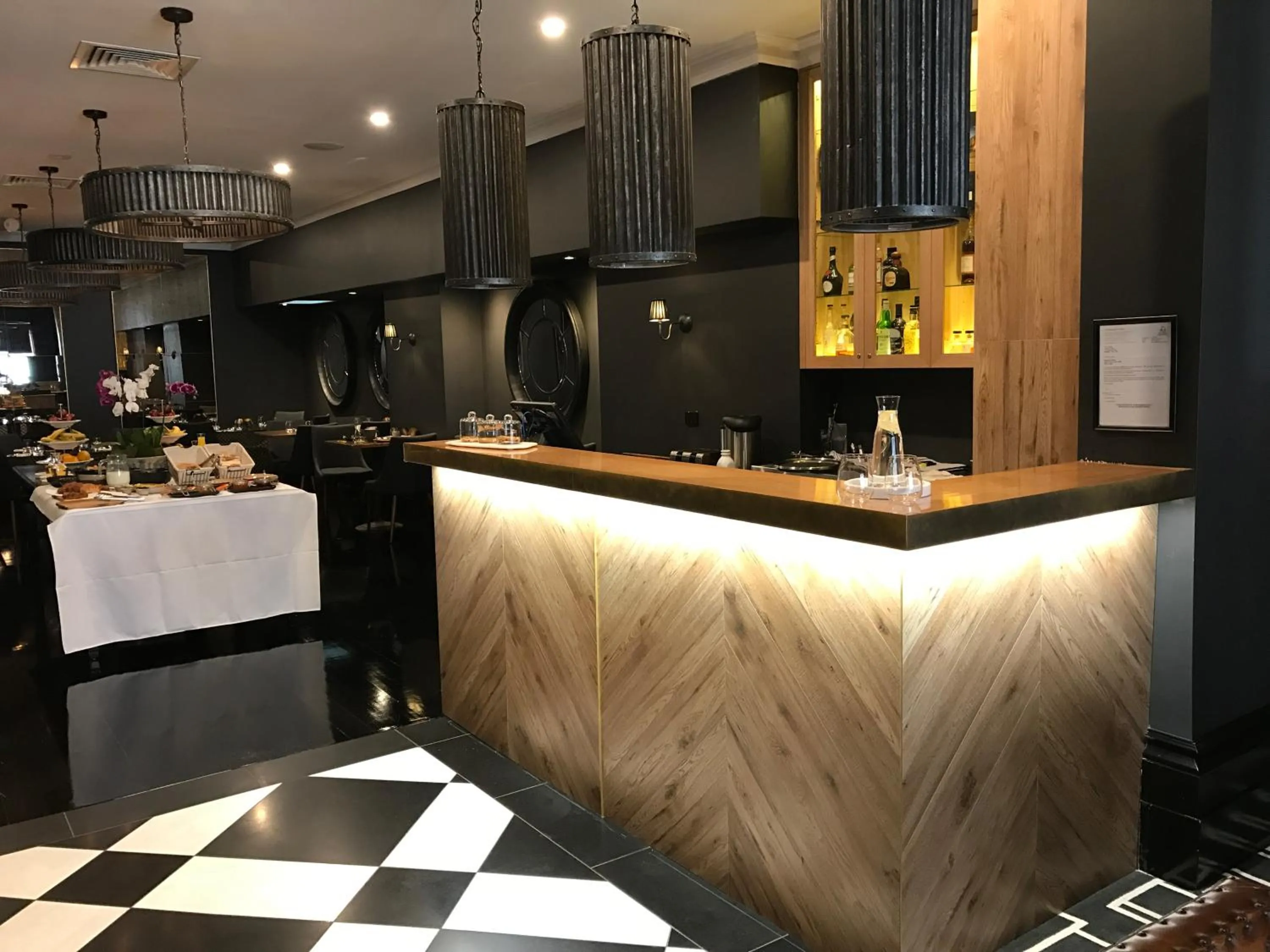 Restaurant/places to eat in The Macquarie Hobart