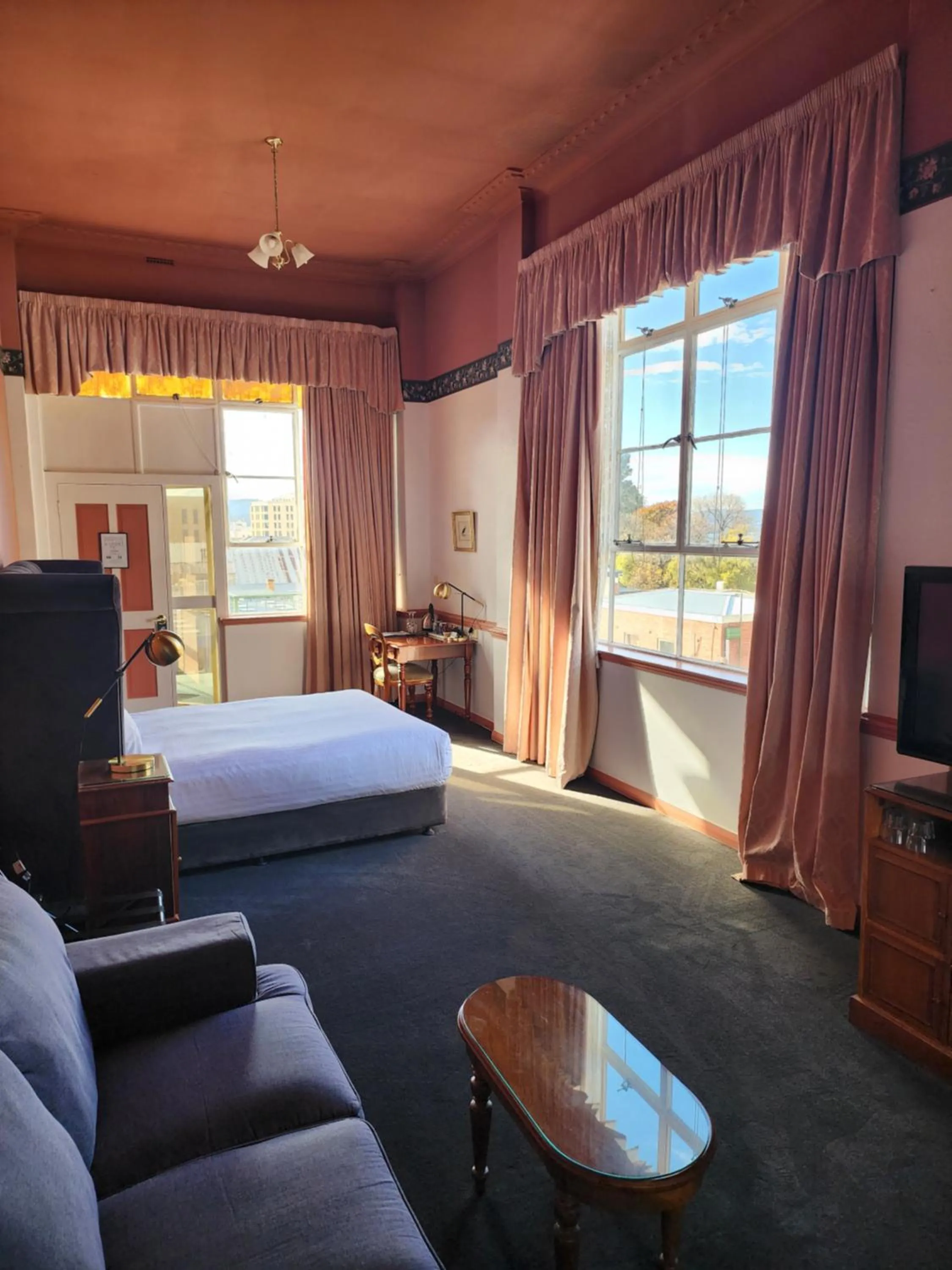 Photo of the whole room, Bed in The Macquarie Hobart