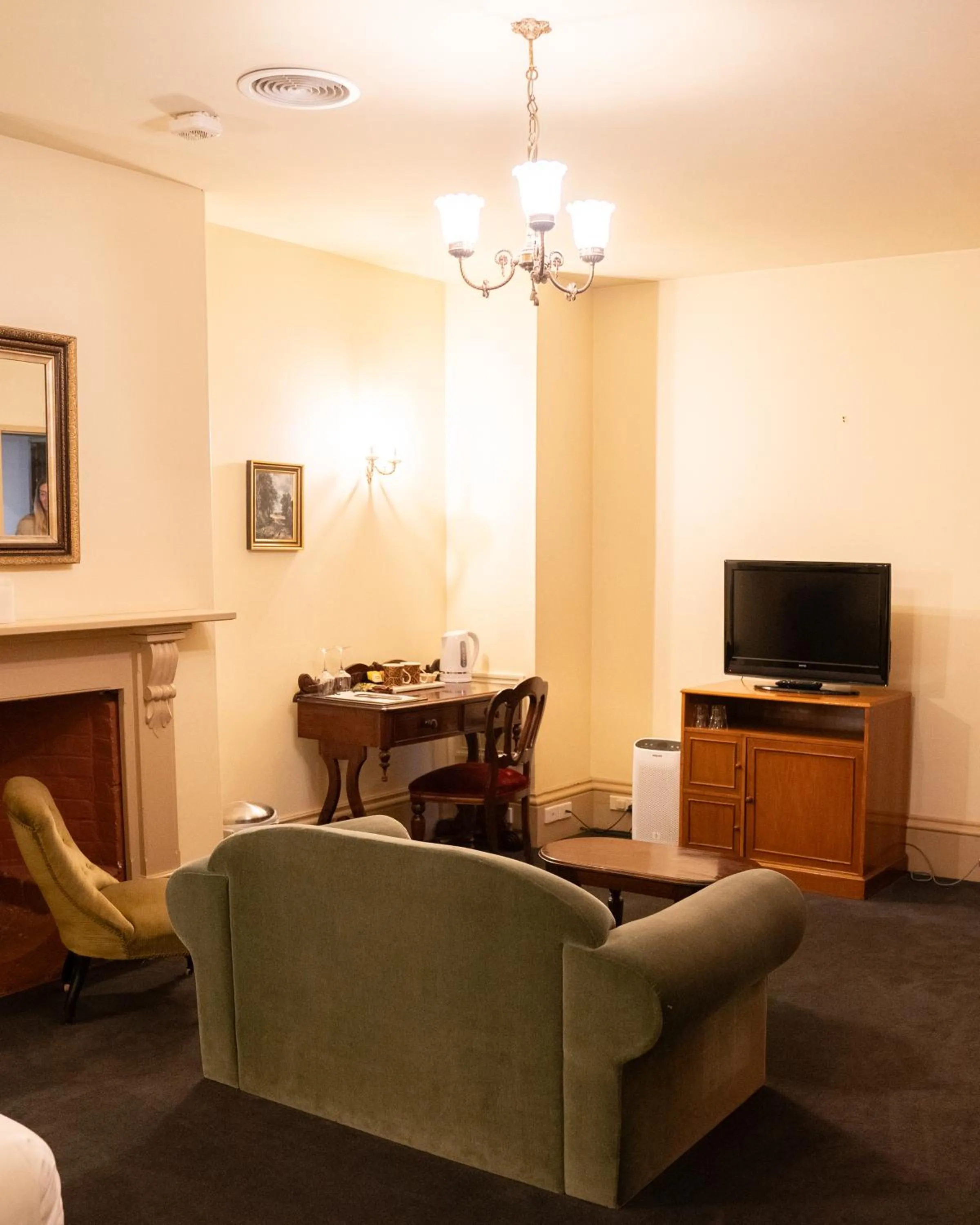 TV and multimedia in The Macquarie Hobart