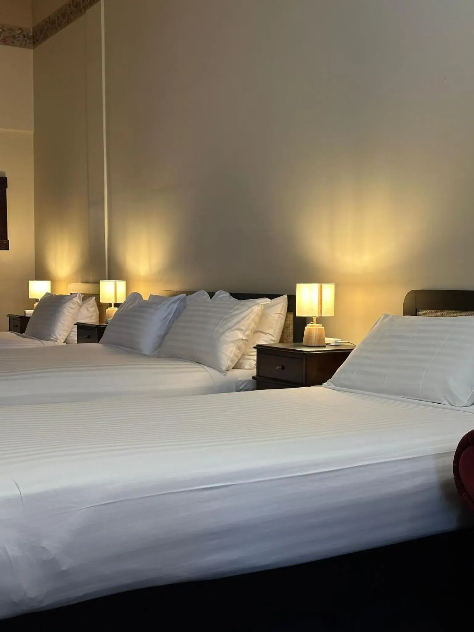 Queen Heritage Twin Room in The Macquarie Hobart Queen Heritage Twin Room in The Macquarie Hobart