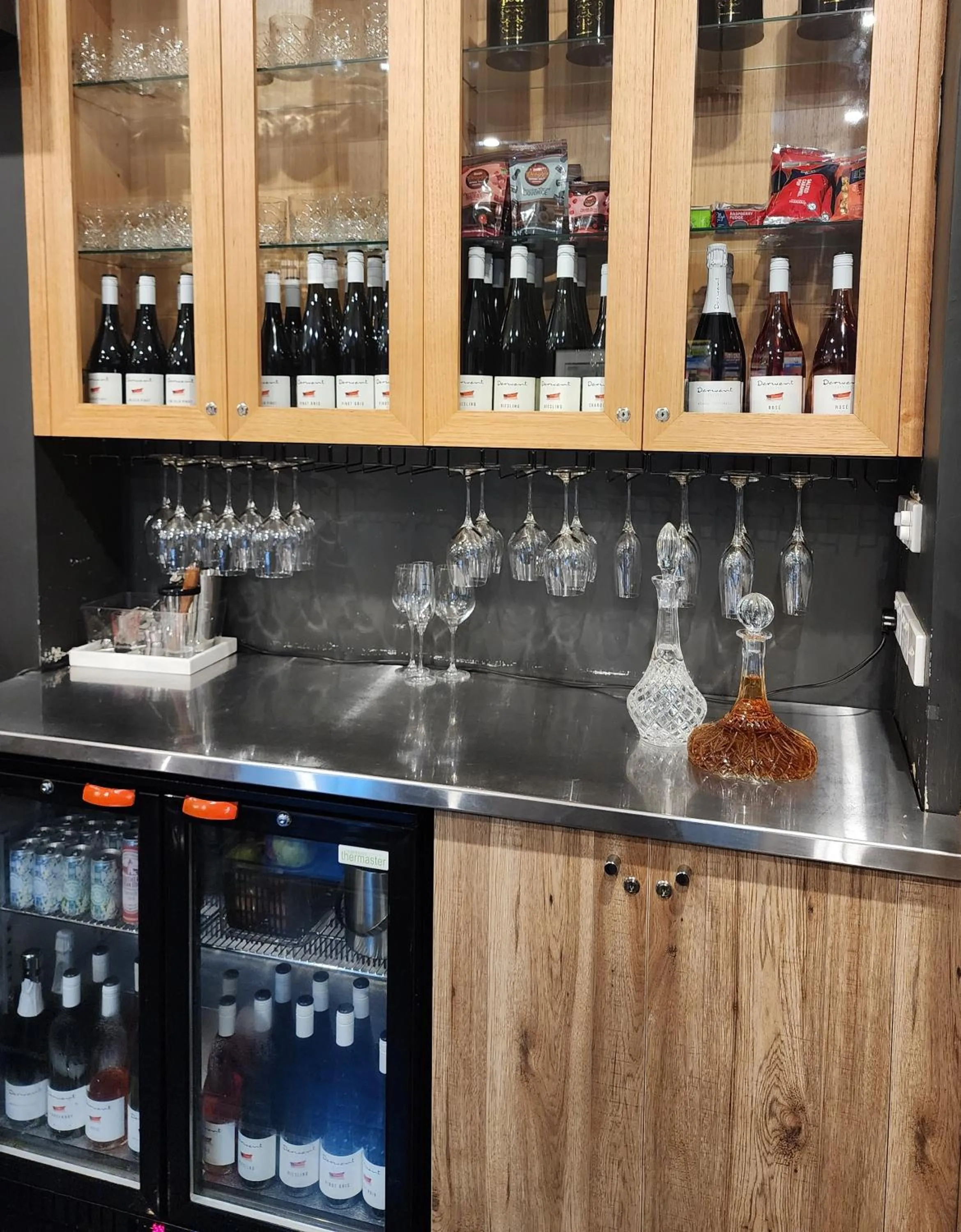 Lounge or bar in The Macquarie Hobart