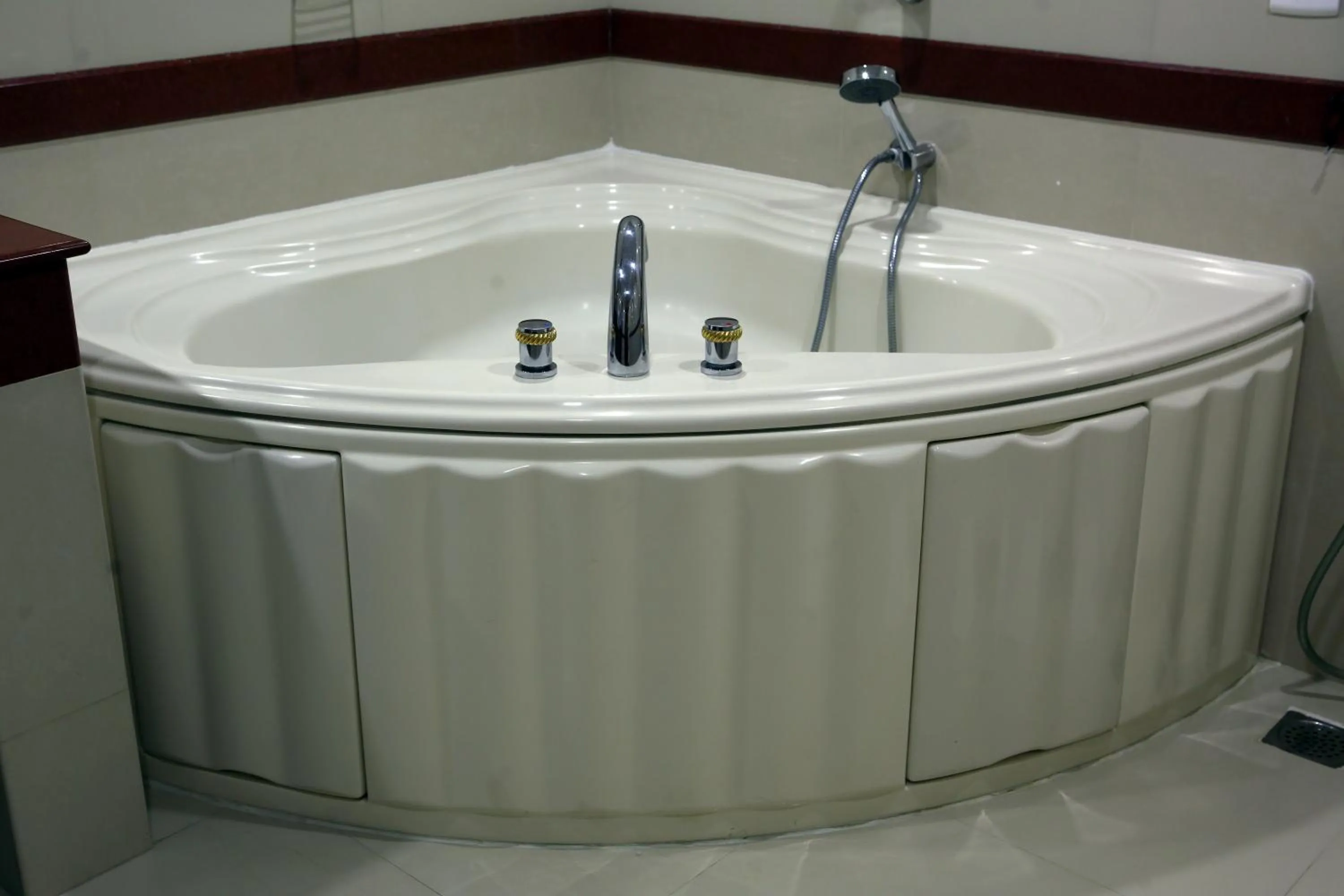 Bathroom in Joys Palace Hotel