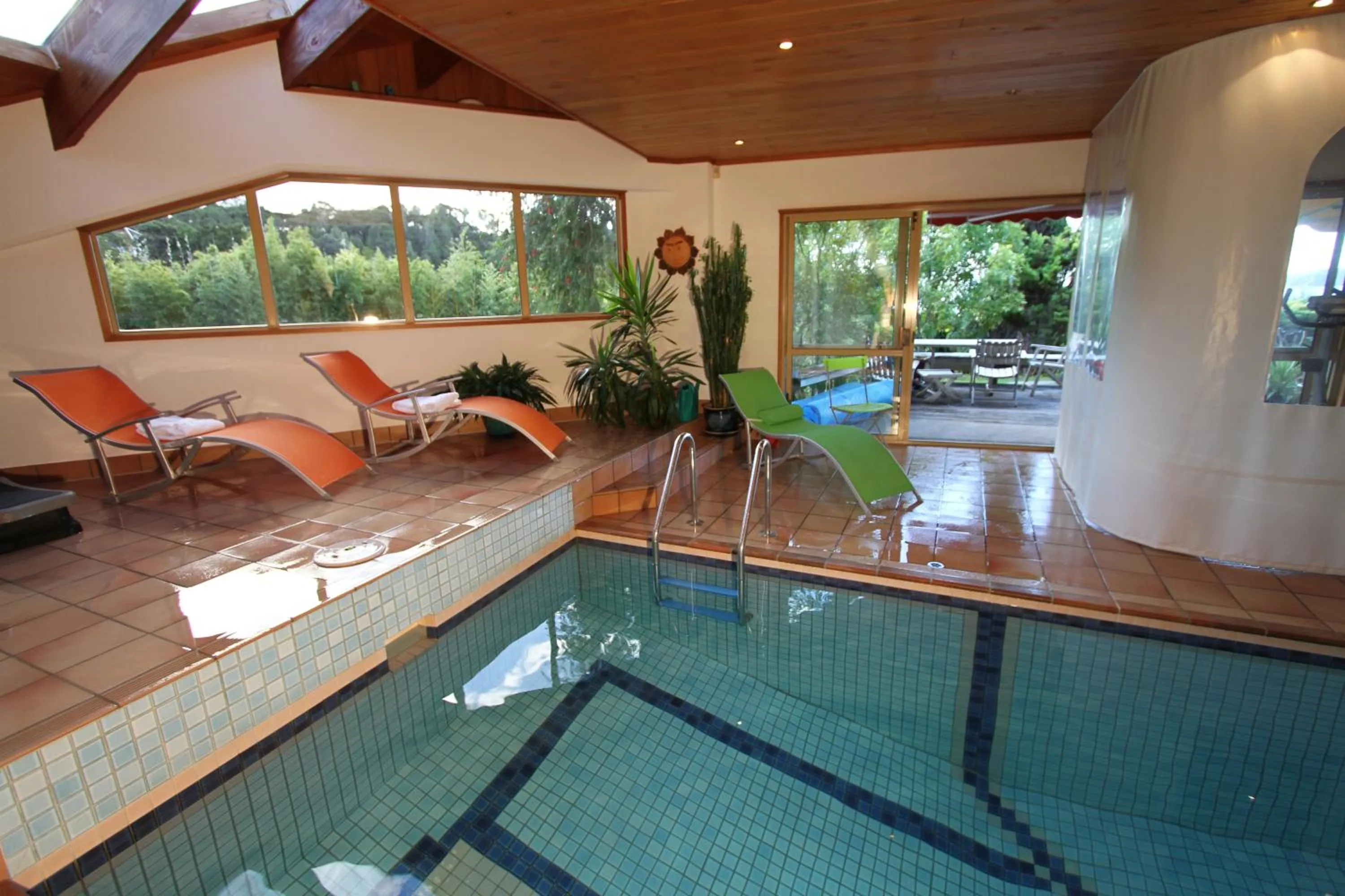 Swimming pool in Chalet Romantica