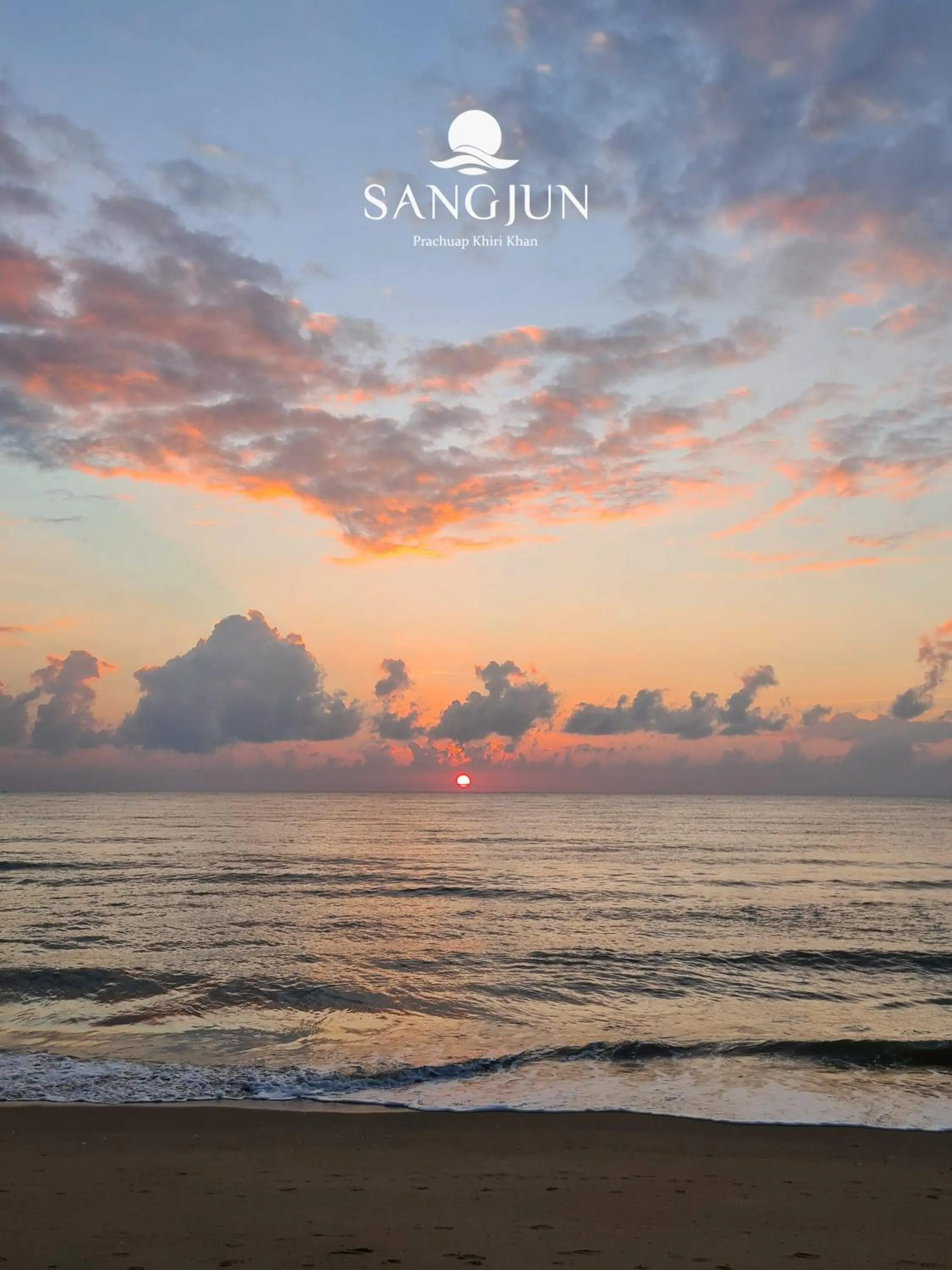 Beach in Sangjun On Beach Resort