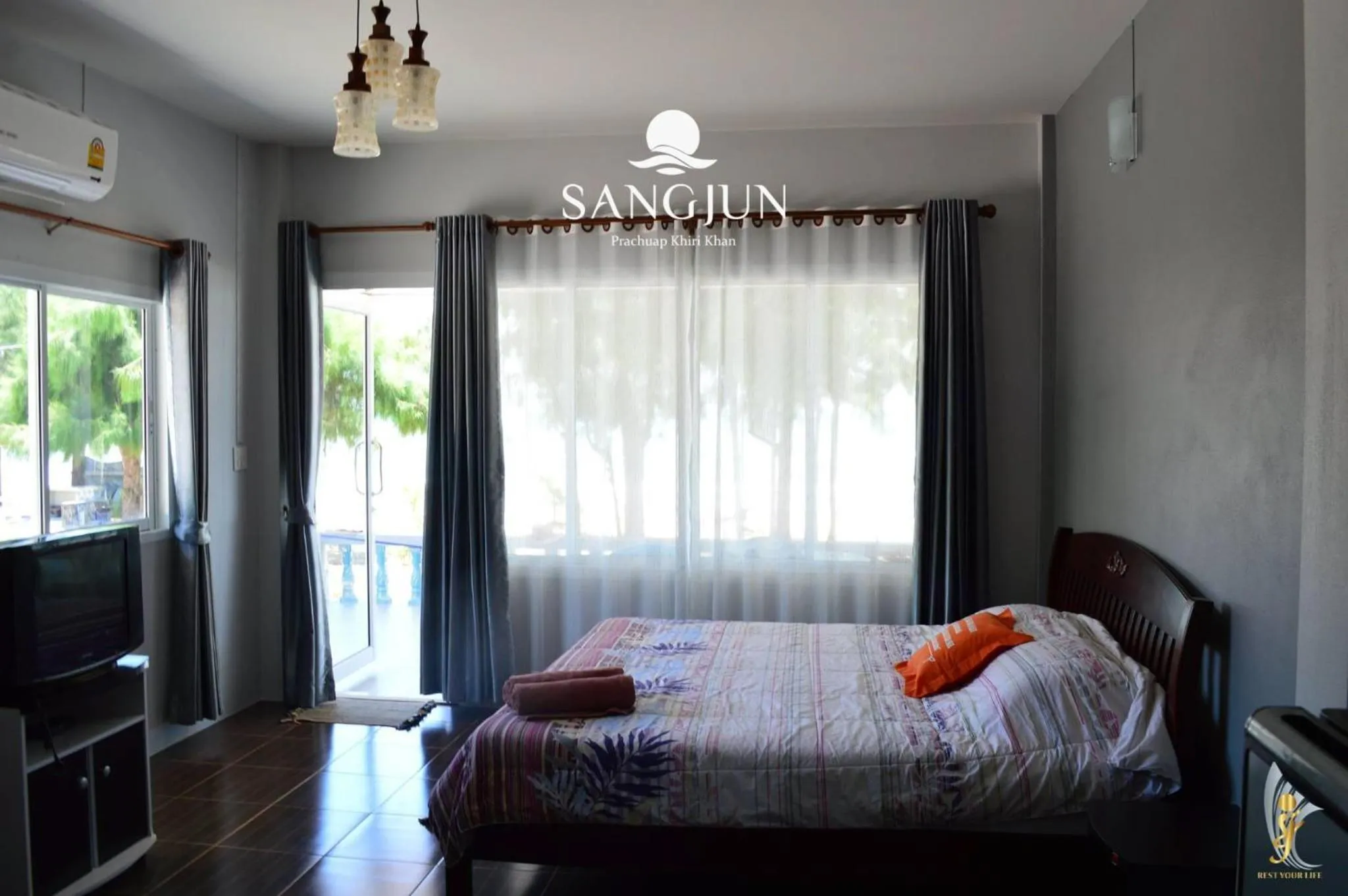 Bed in Sangjun On Beach Resort