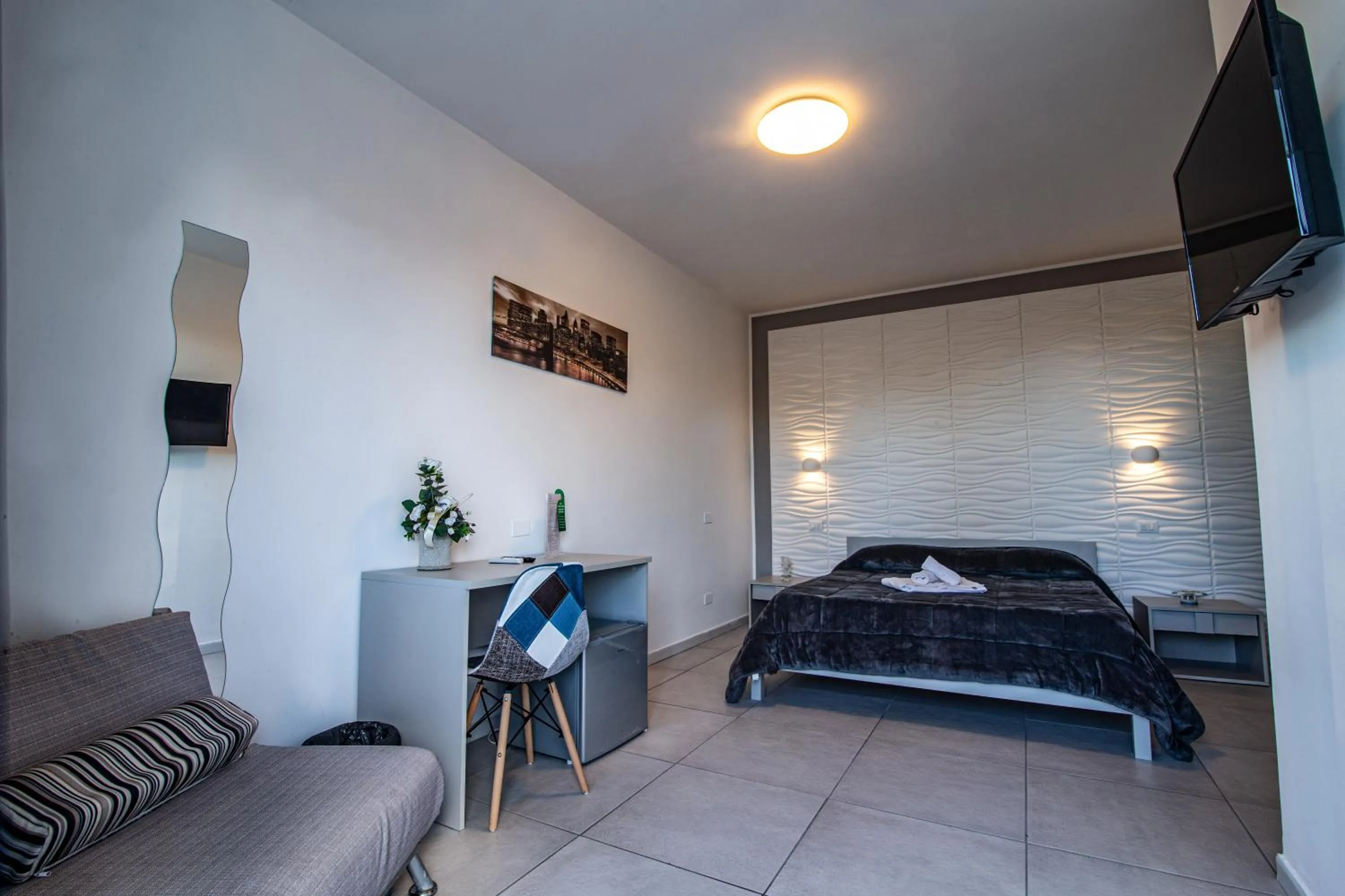 Bedroom, Bed in Piano Monaco