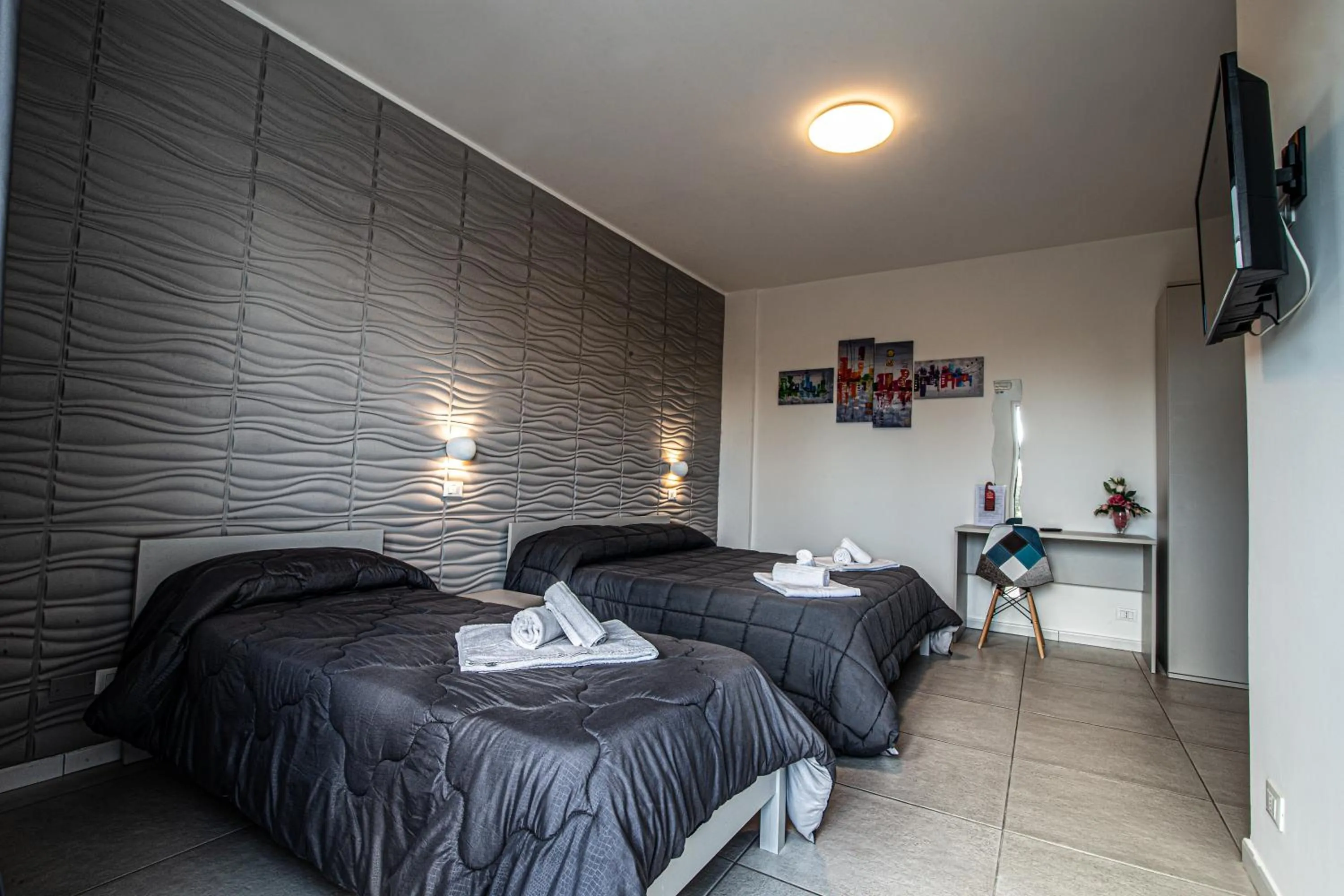 Bedroom, Bed in Piano Monaco