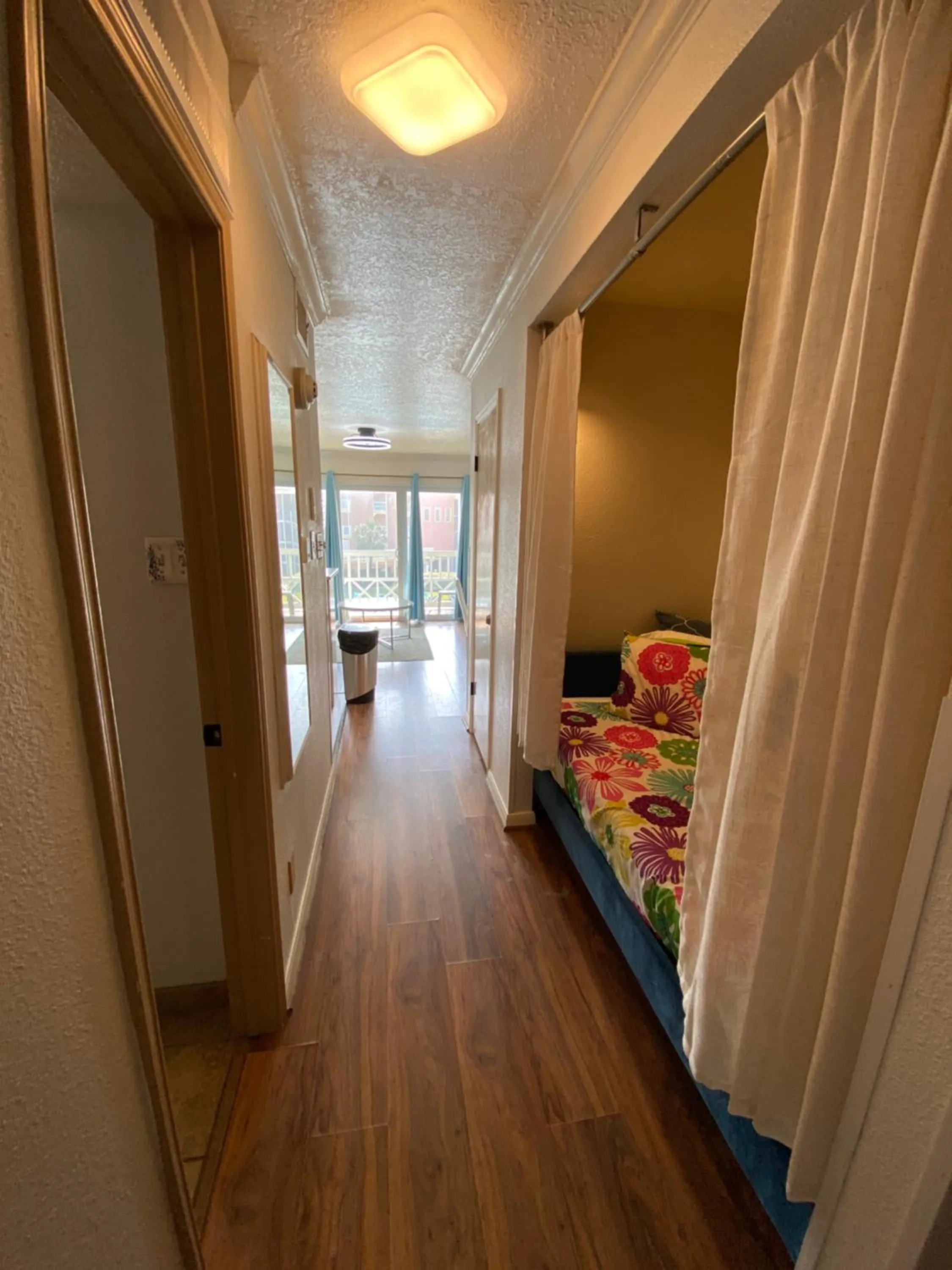 Floor plan, Bed in The Galveston Victorian Condo