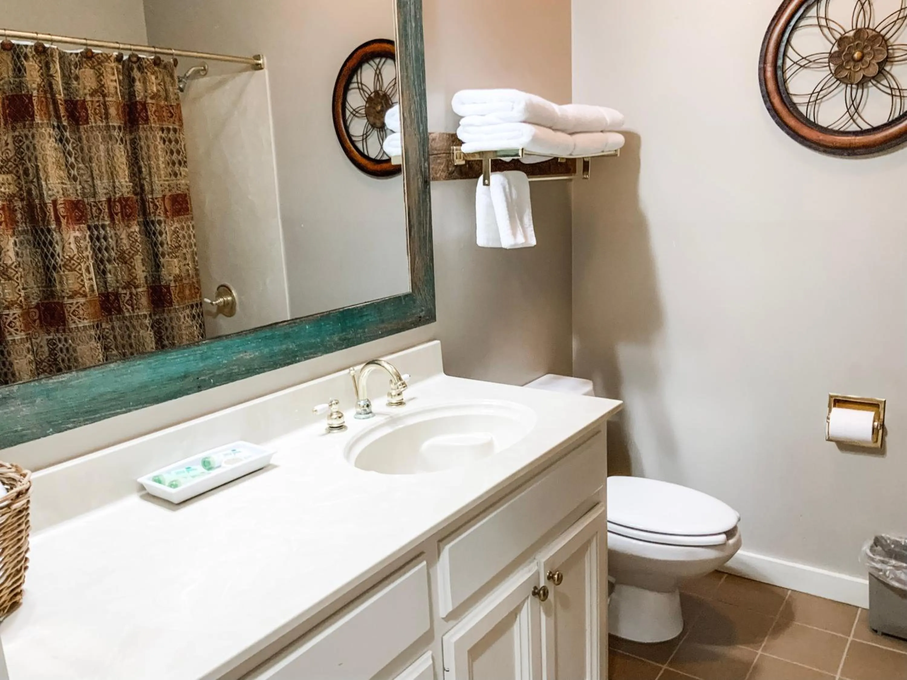 Bathroom in The Lodge at The Bluffs