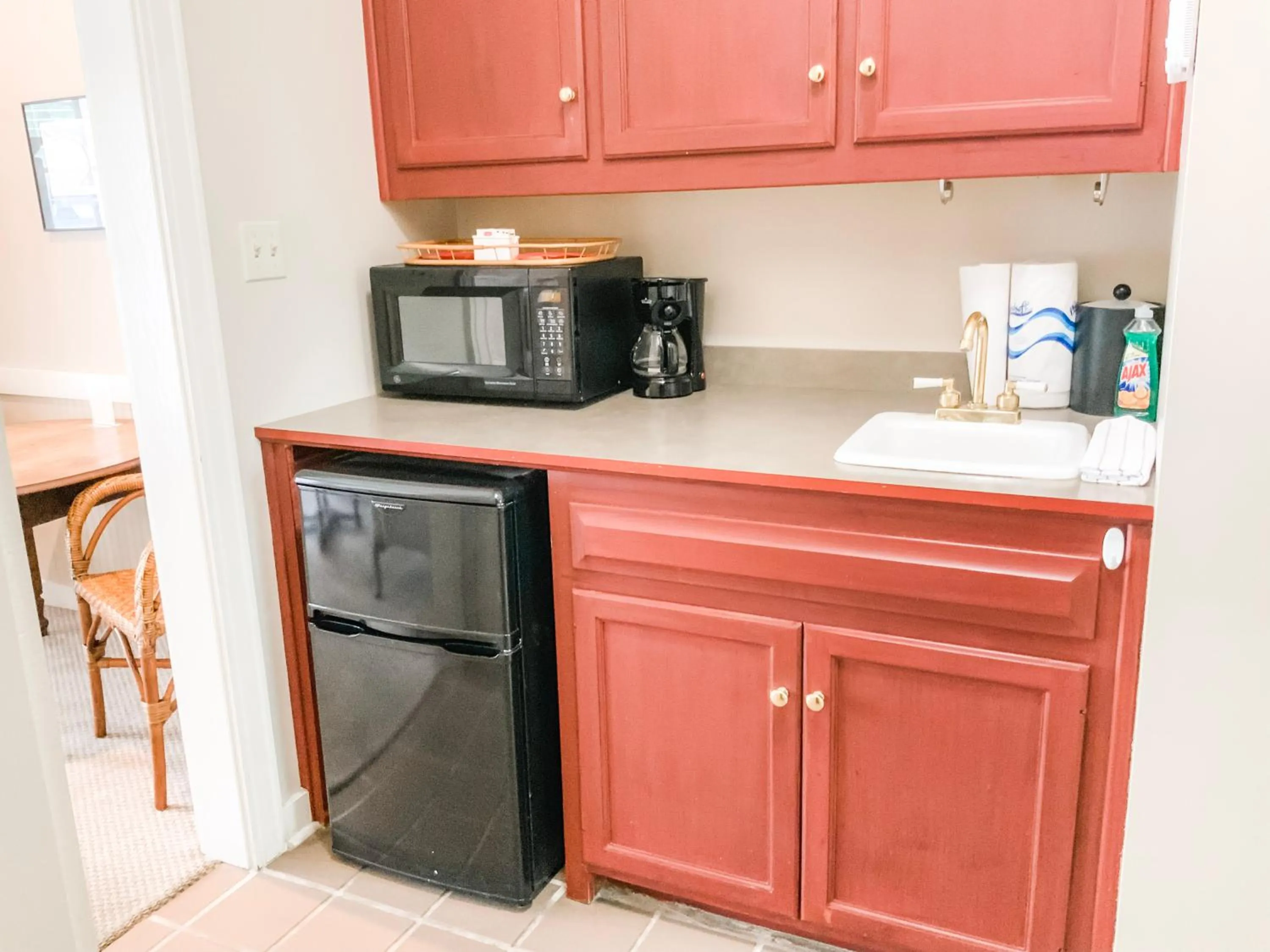 Kitchen or kitchenette in The Lodge at The Bluffs