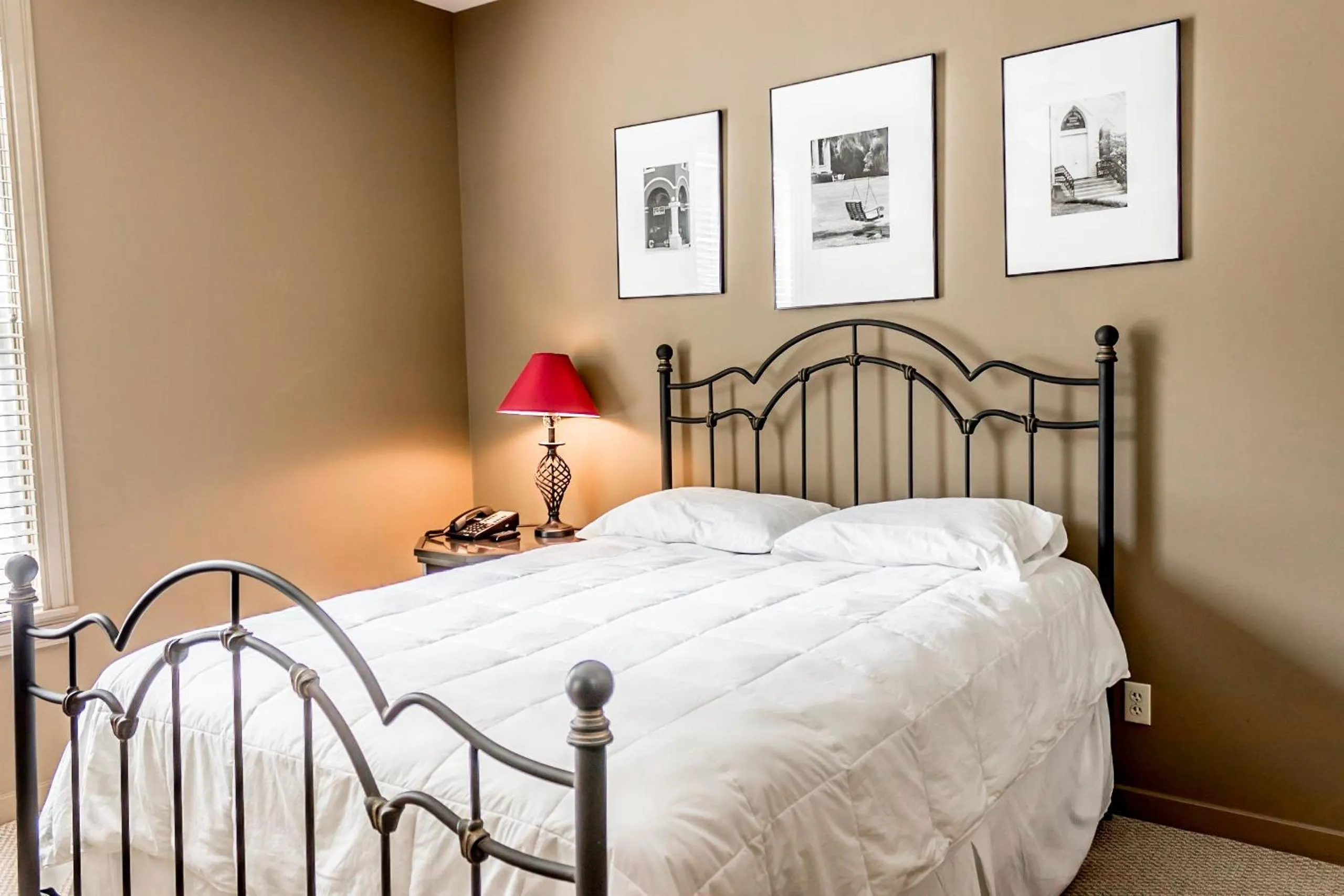 Bedroom, Bed in The Lodge at The Bluffs