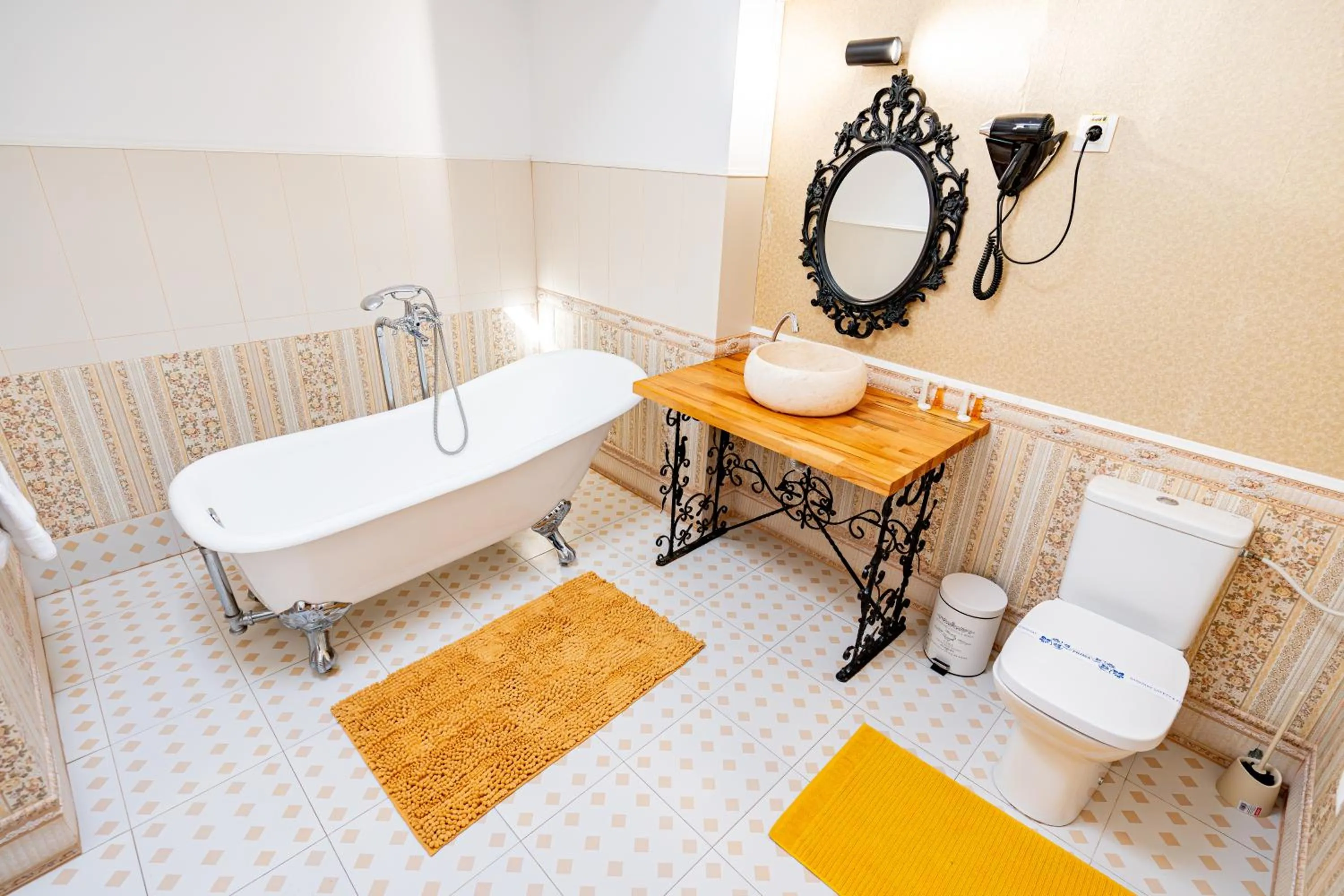 Bathroom in Hotel Senator