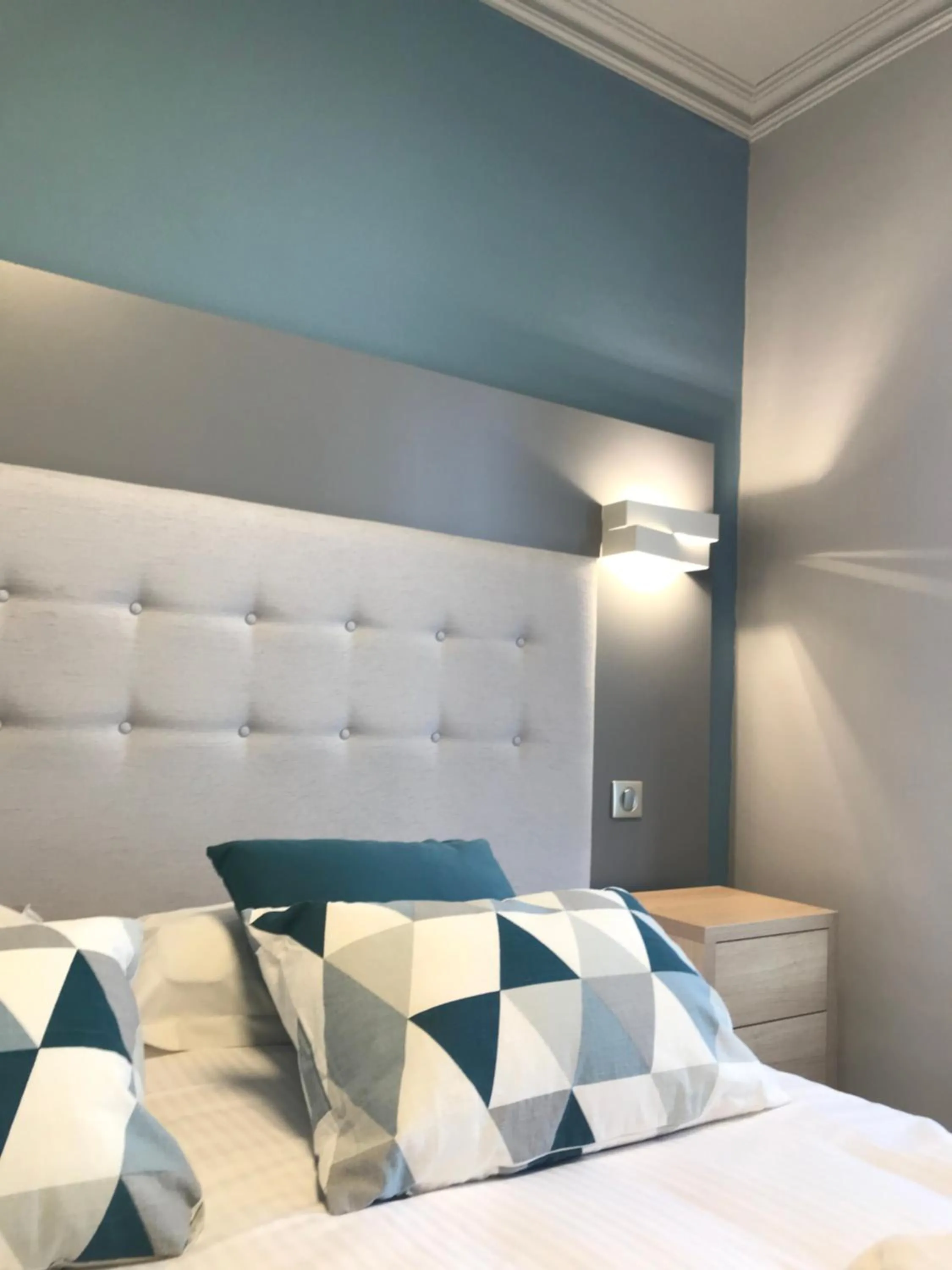 Bed in Hotel La Calanque