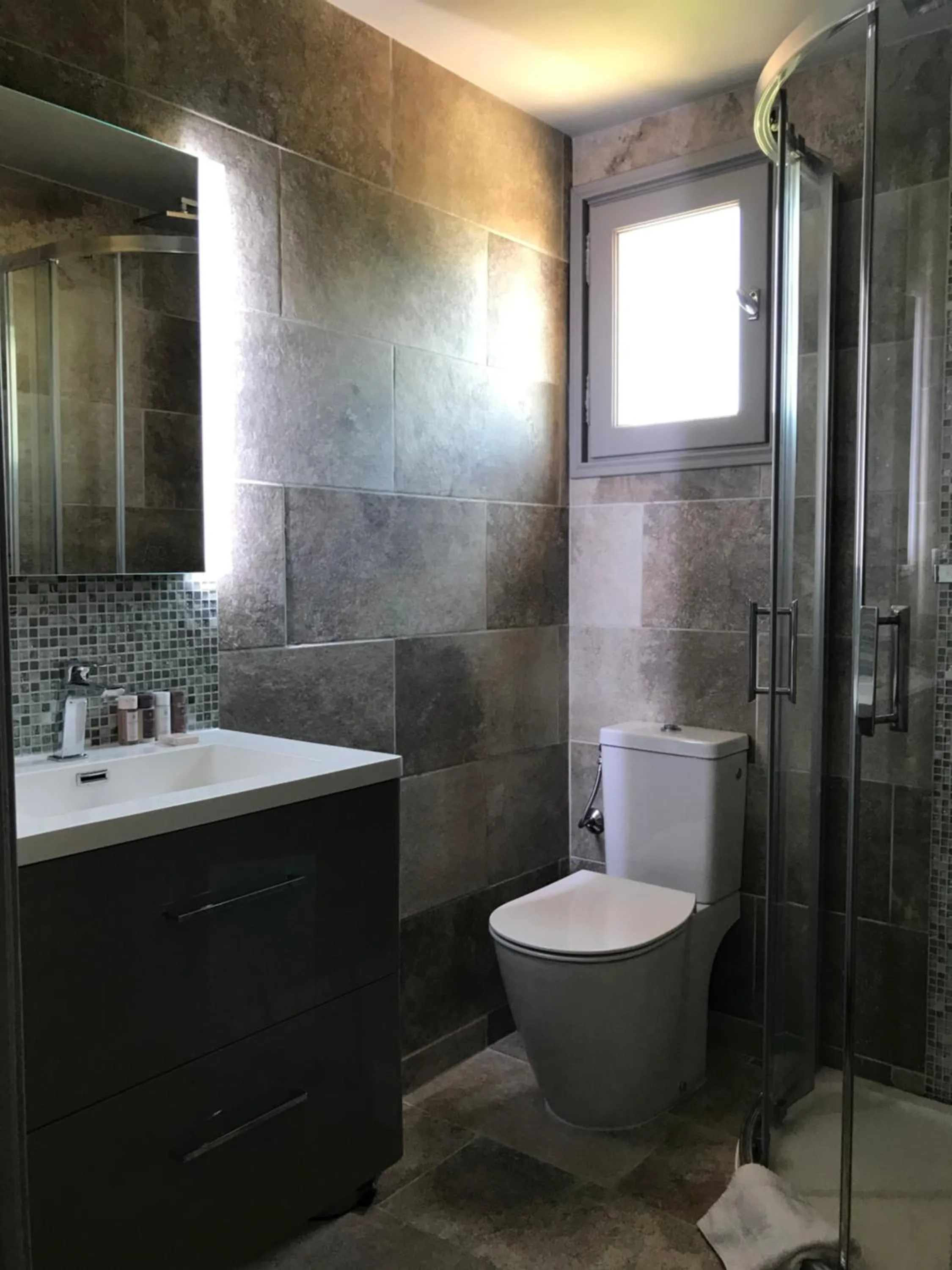 Bathroom in Hotel La Calanque